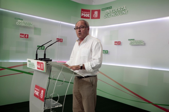 PSOE critica los reproches de IU: 'No se puede estar en el gobierno y ...