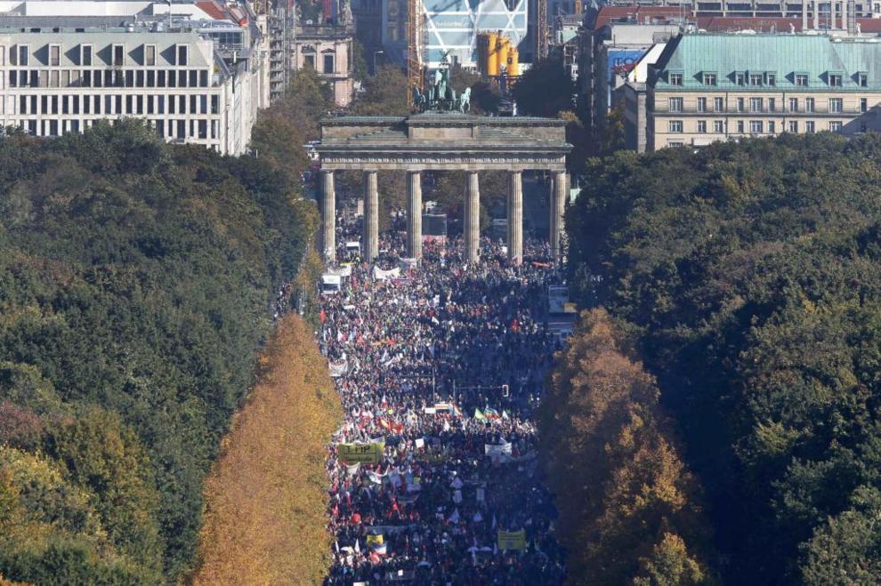 Al menos 150.000 personas se manifiestan en Berlín contra el TTIP ...
