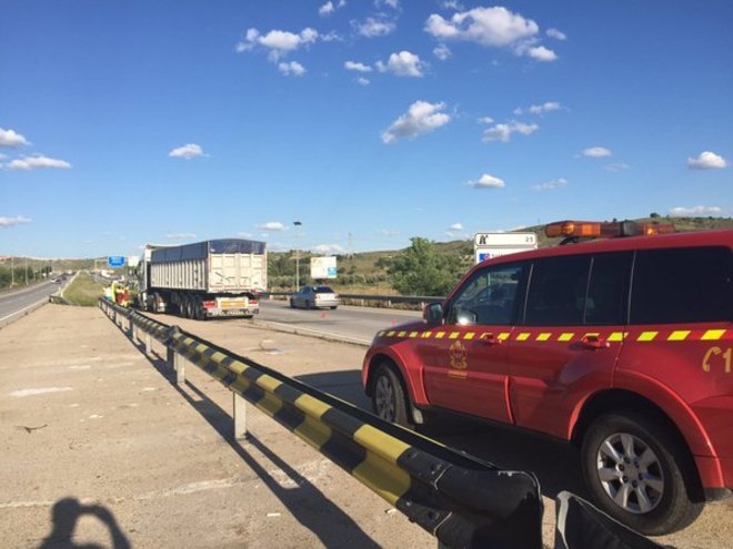 Herida grave una mujer de 39 años al ser atropellada por un tráiler en ...