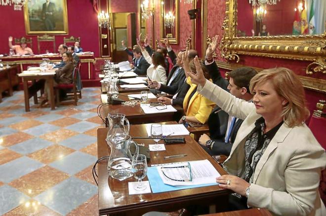El PP fuerza al alcalde de Granada a mantener el Día de la Toma ...