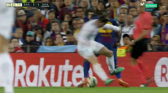 Clásico: Barcelona vs Real Madrid: Las polémicas: roja a Sergi Roberto ...