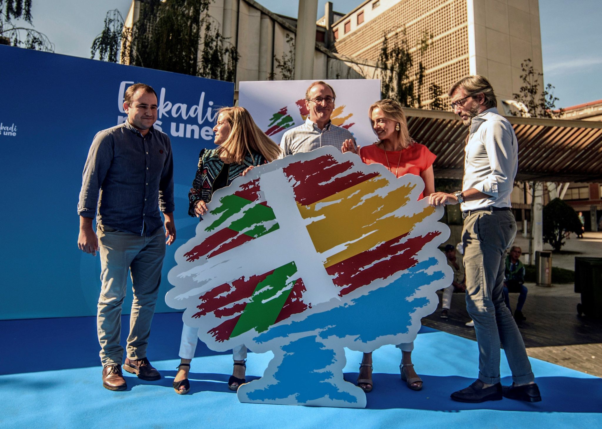 El PP cree que el PNV quiere "romper" con España pero "le faltan votos ...