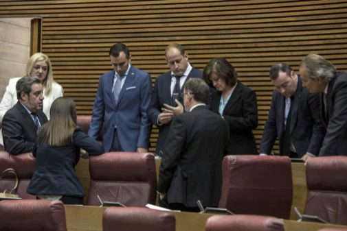 Primera dimisión de un diputado de Vox en las Cortes Valencianas ...