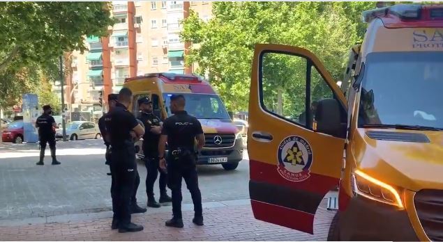 Un herido muy grave y tres leves en una reyerta multitudinaria entre ...