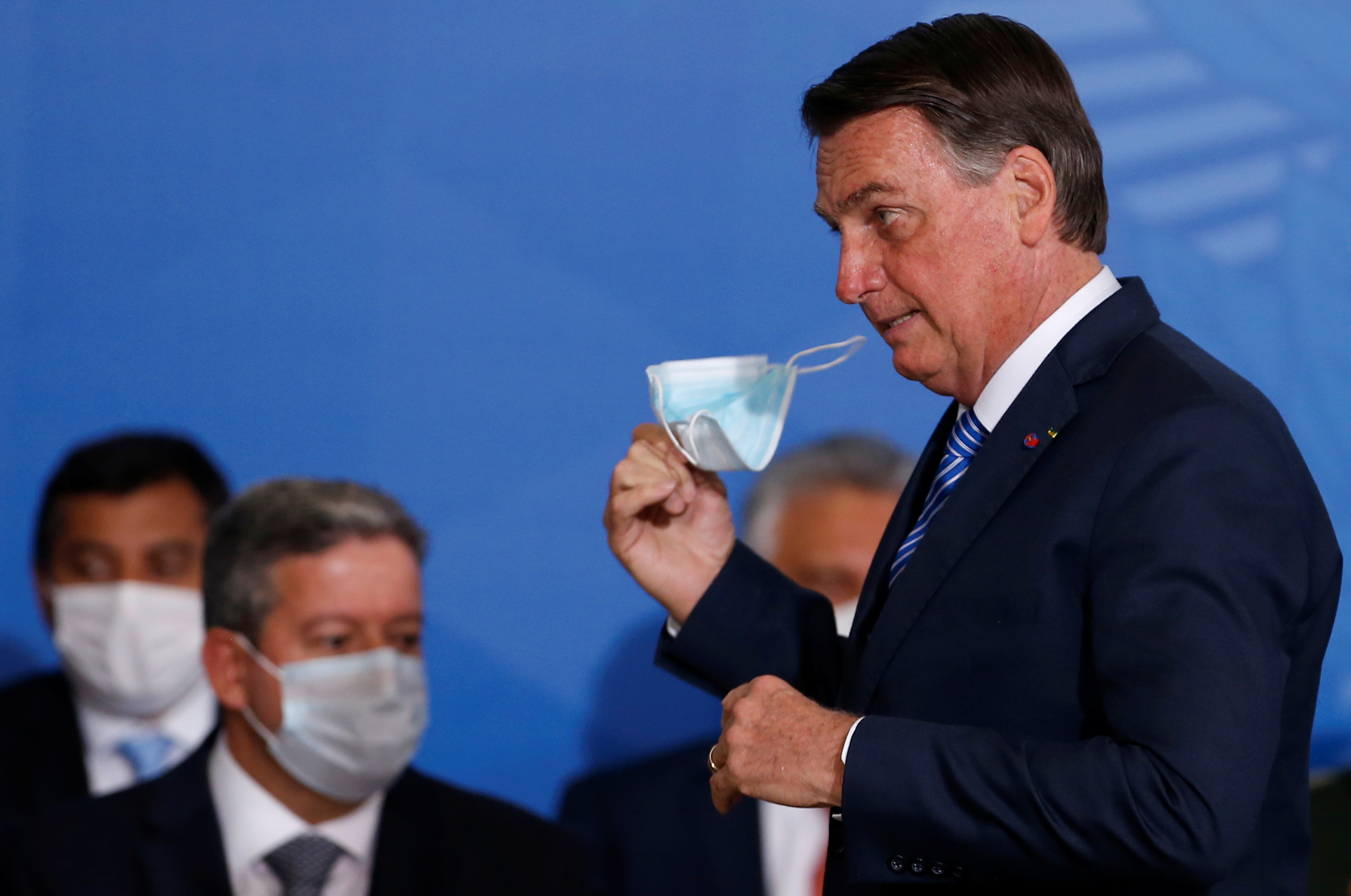 El Supremo de Brasil investigará a Jair Bolsonaro por difundir noticias ...