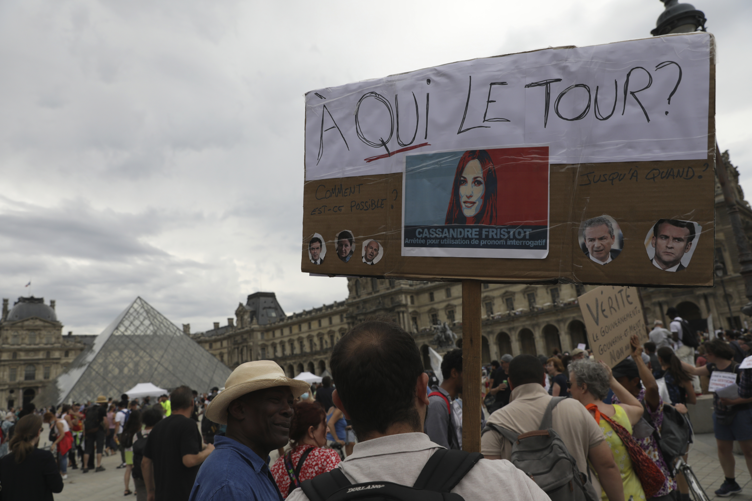 Decenas de miles de manifestantes protestan en Francia contra el ...