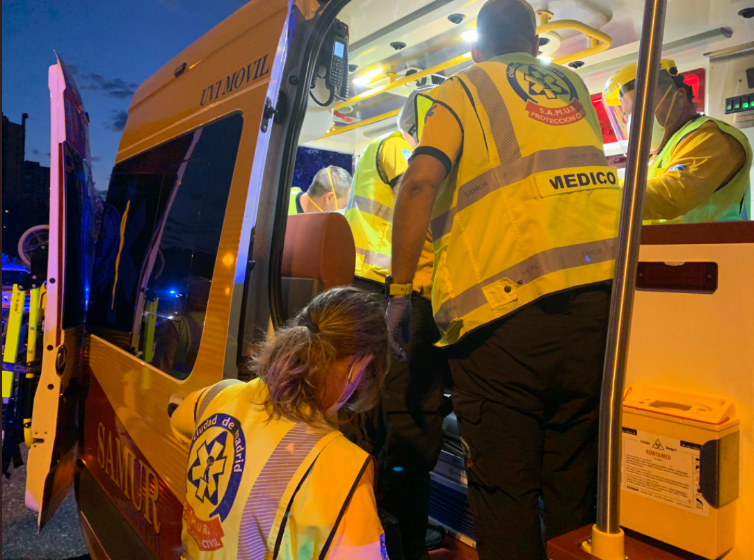 Trasladado grave al hospital un hombre con una herida de arma blanca en ...