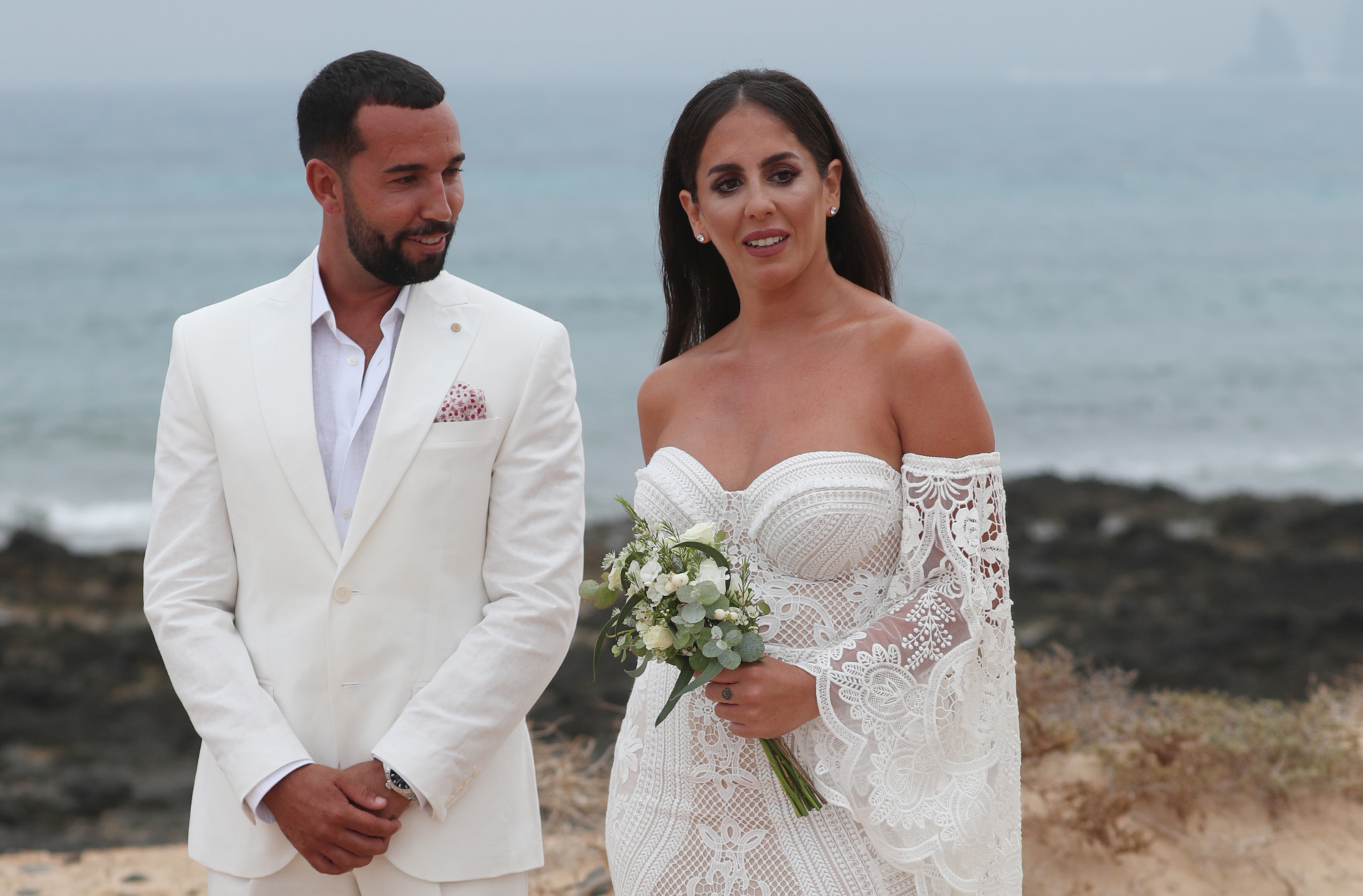 Anabel Pantoja a su nuevo marido: "No sé lo que durará esto, pero gracias, porque me has hecho sentir la mujer más valorada" | LOC