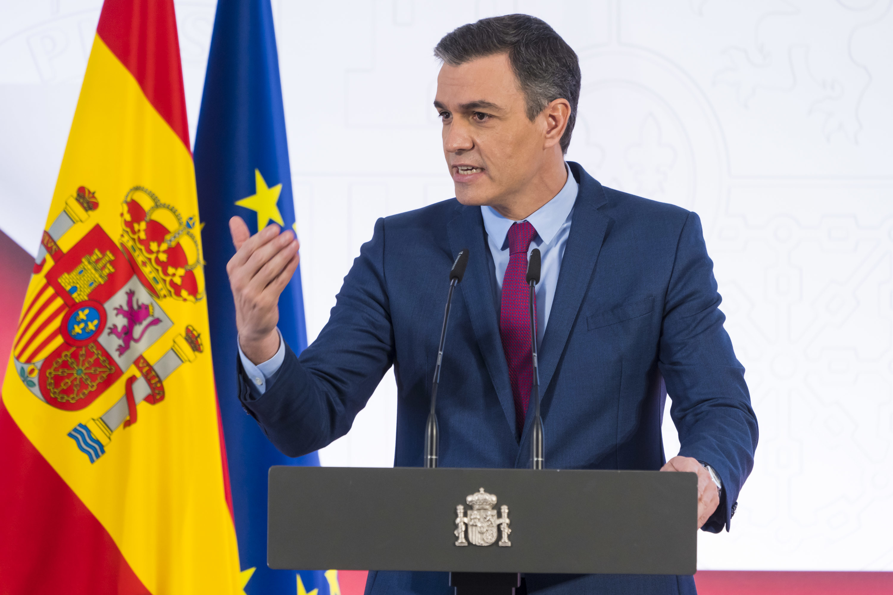 El Gobierno retoca sus previsiones y retrasa el fin de la crisis de la ...