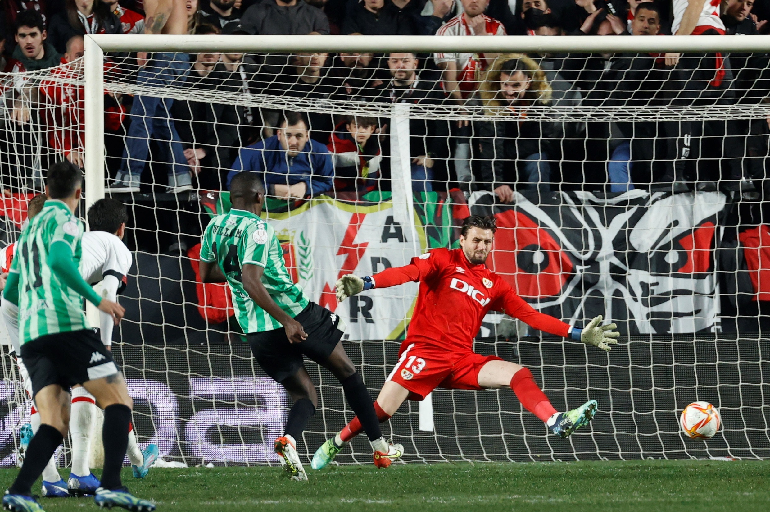 Joaquin lifts Copa del Rey as Real Betis beat Valencia on penalties | The
