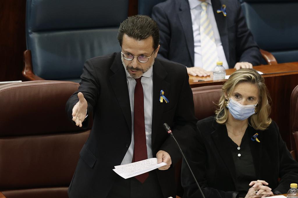 La izquierda duda de las explicaciones sobre el contrato del hermano de ...