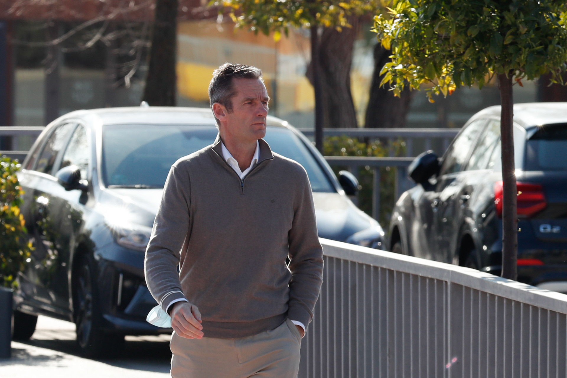 I�aki Urdangarin paseando por la calle