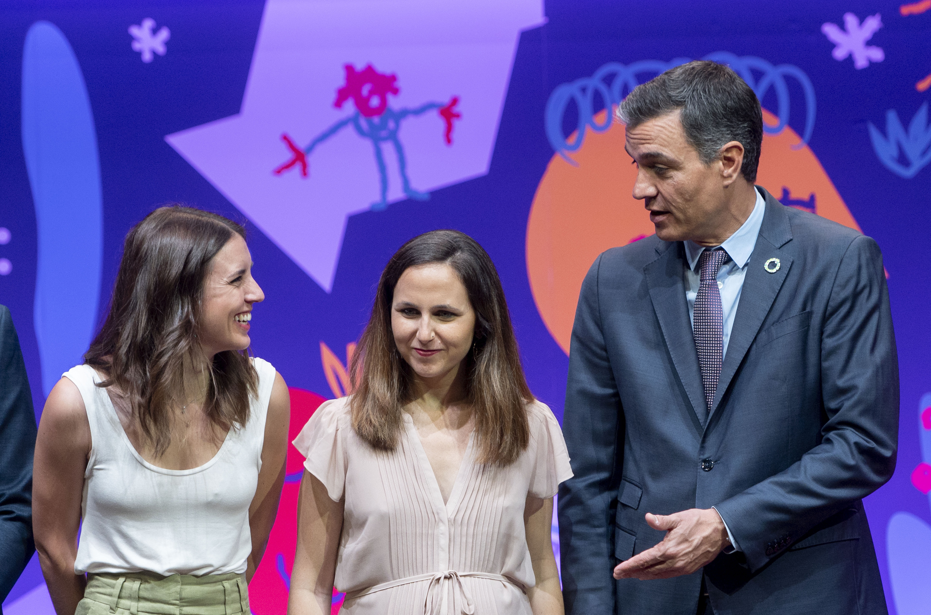 Las feministas clásicas del PSOE dicen que la Ley Trans "nace muerta" y ...