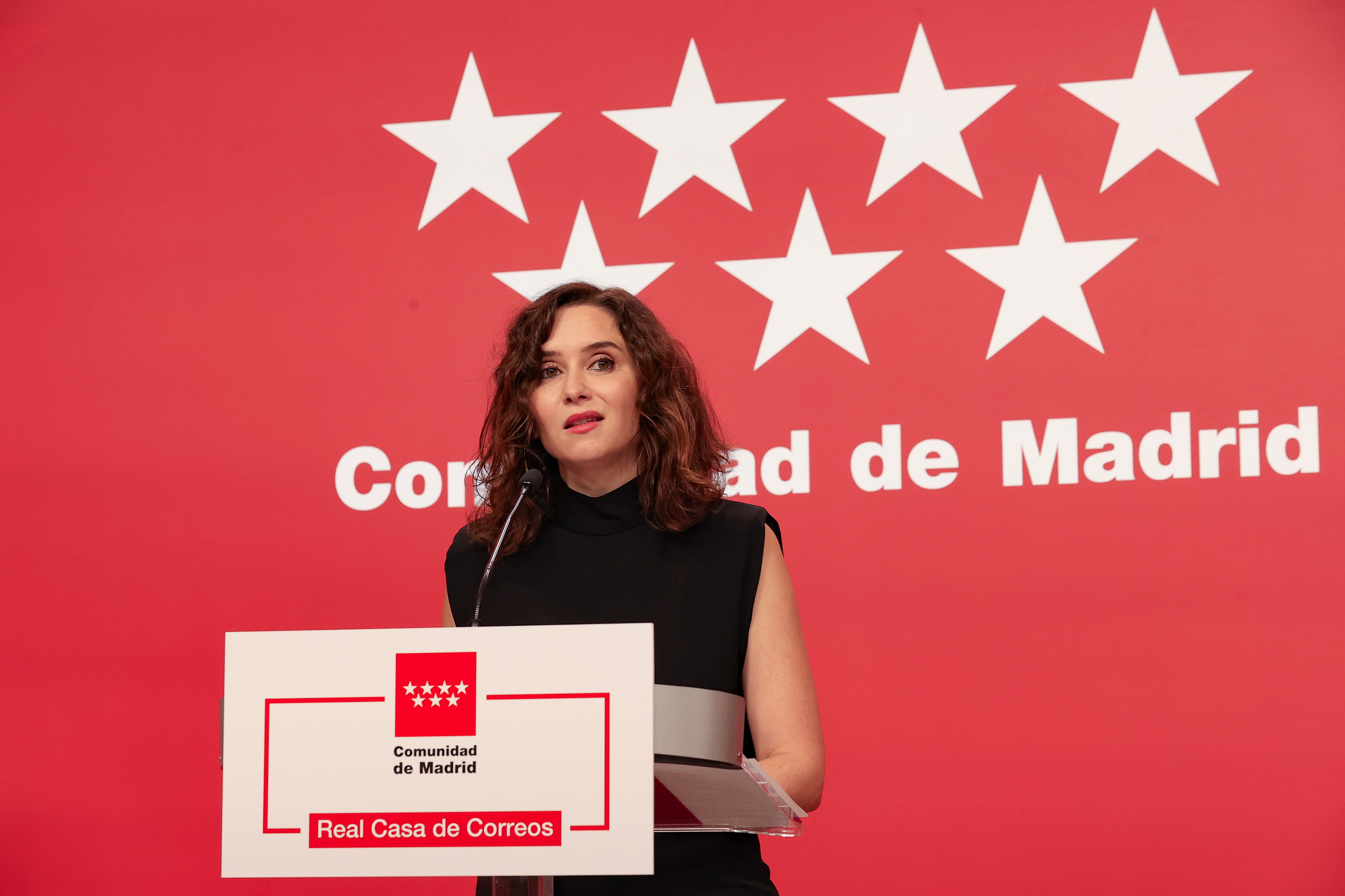 Ayuso se compromete con Vox a eliminar la autodeterminación de género ...