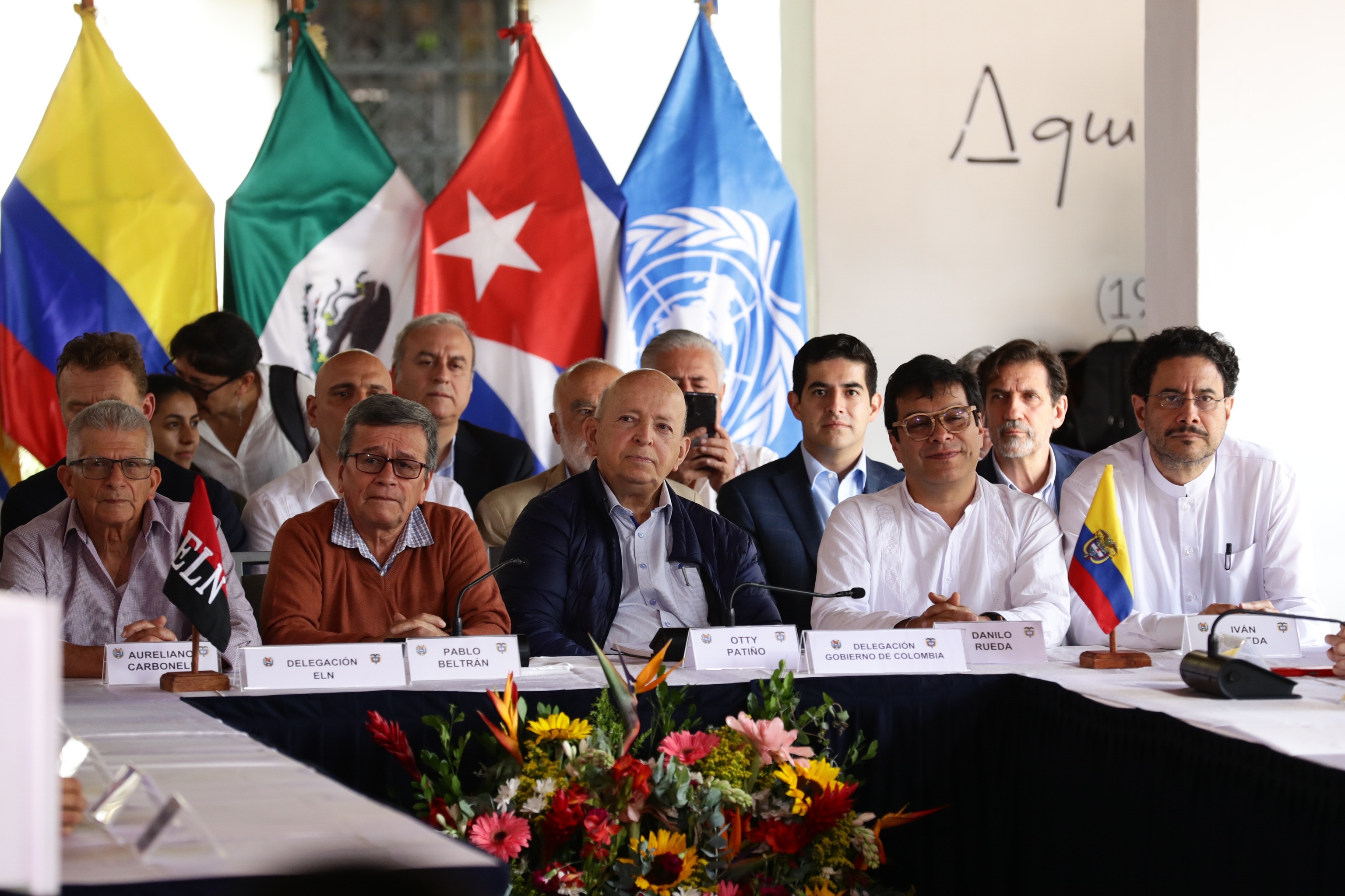 Colombia y el ELN retoman las negociaciones tras la 'falsa tregua' de ...