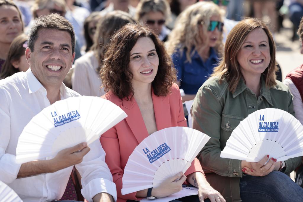 Ayuso acusa a Sánchez de querer calentar la calle para "que España no ...