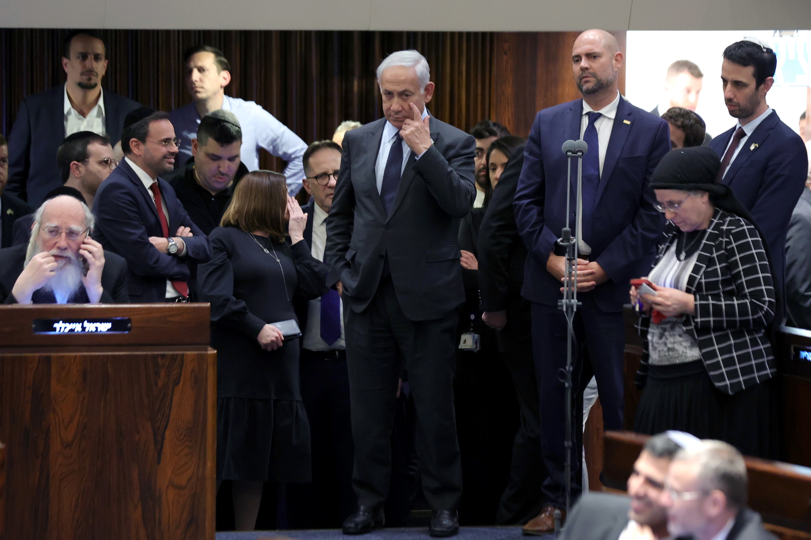 Netanyahu frena la polémica reforma judicial tras las protestas masivas ...