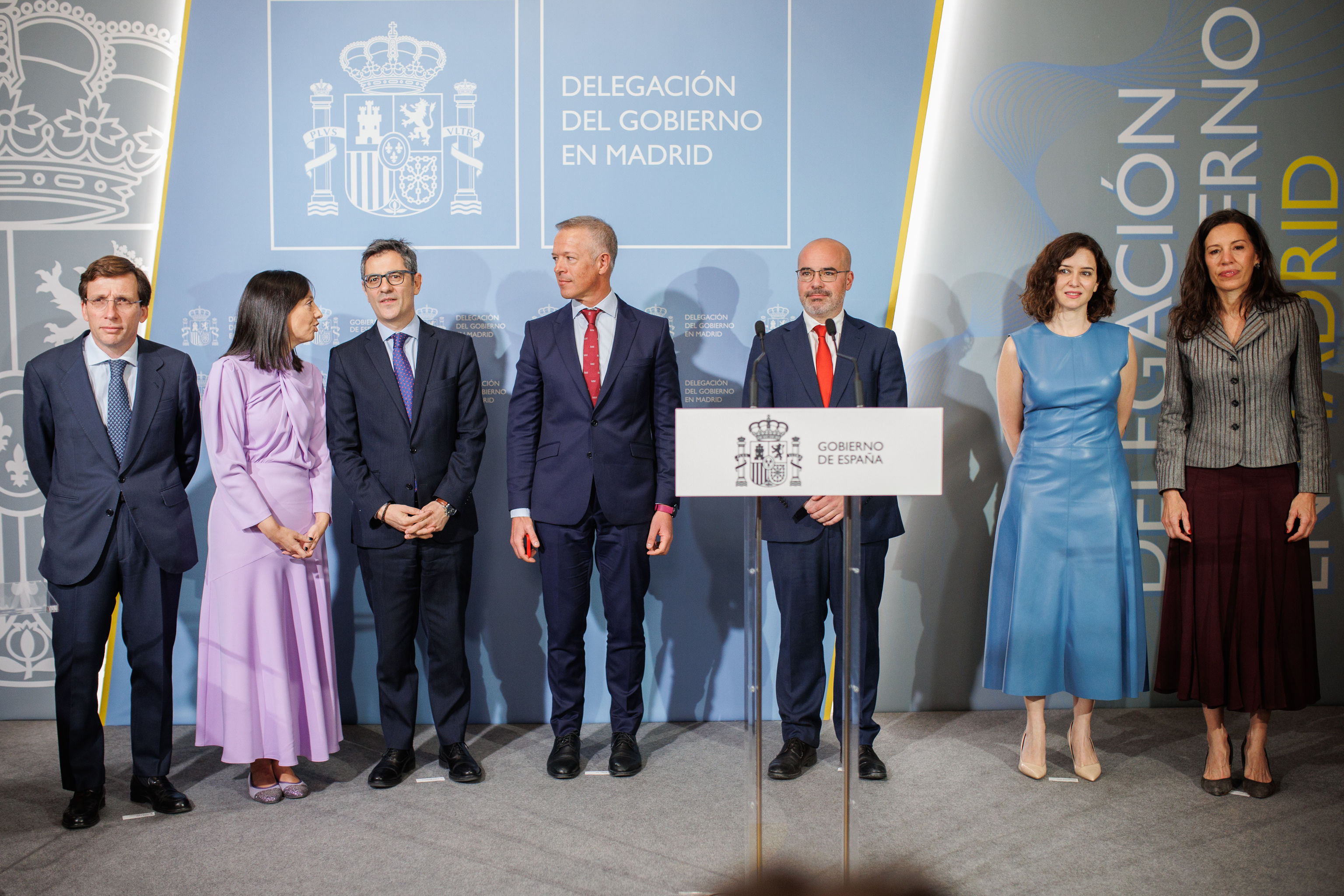 Ayuso y Almeida acusan a Francisco Martín de convertir su toma de ...