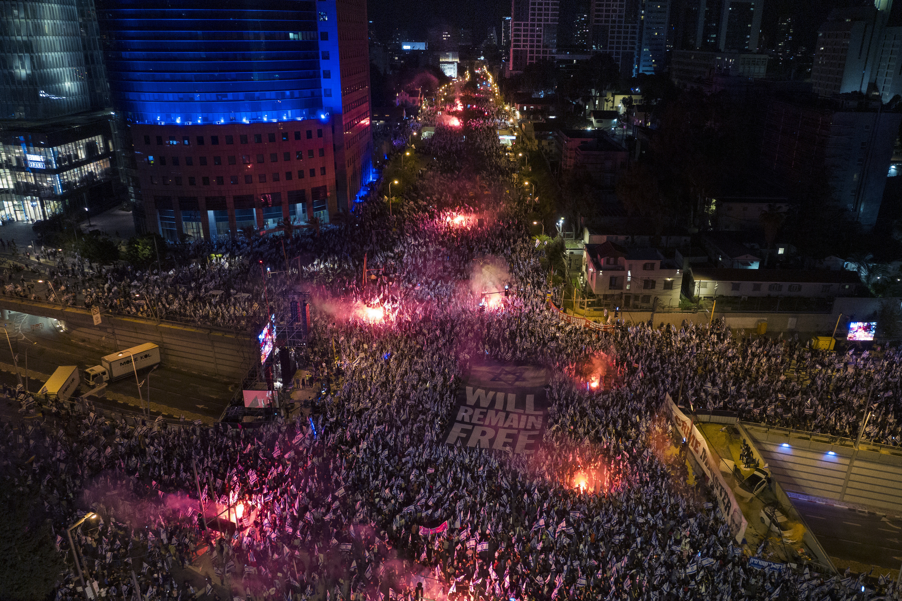 Nuevo sábado de multitudinarias protestas en Israel contra Netanyahu ...