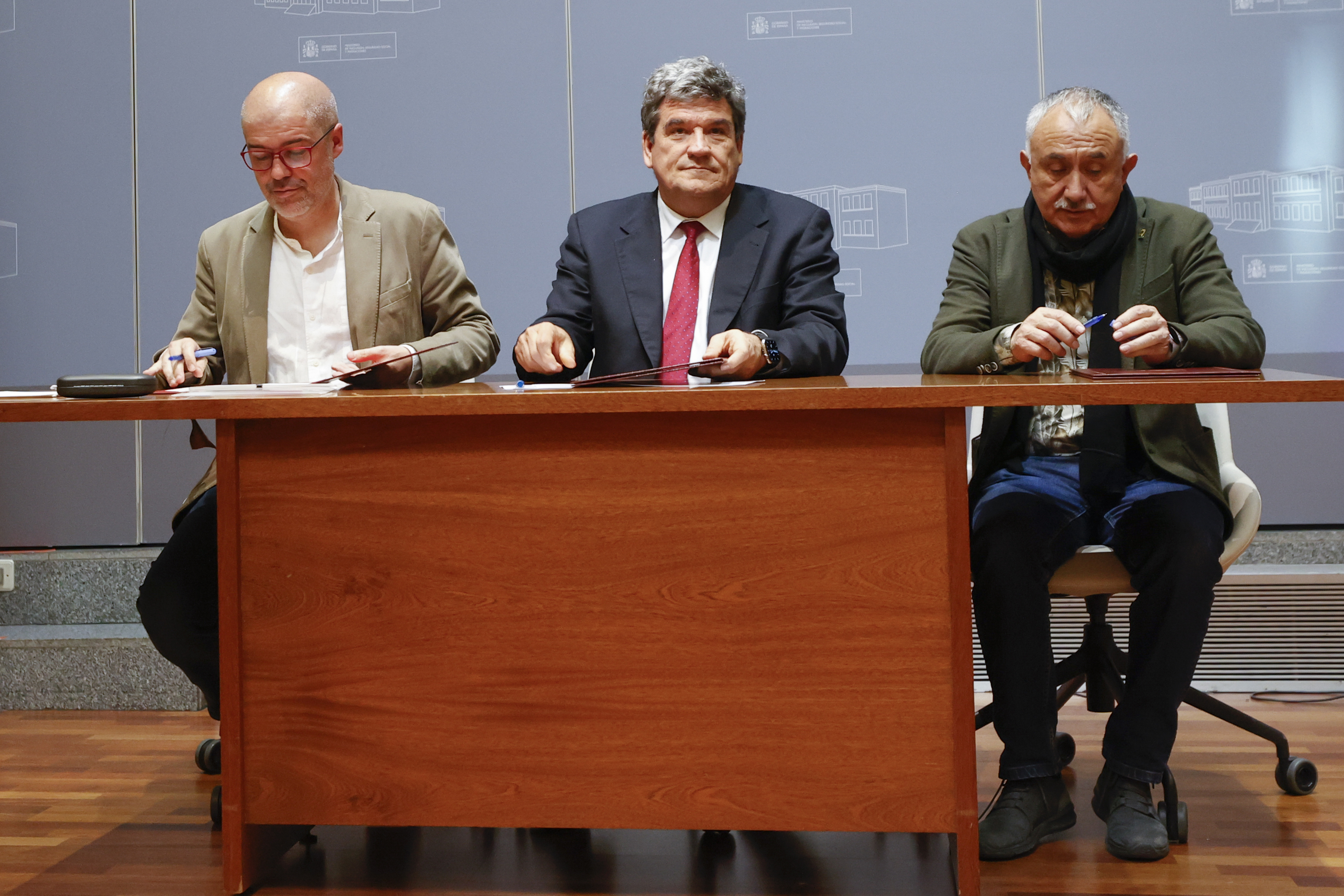Un acuerdo para revertir el deterioro de la Seguridad Social | Editorial