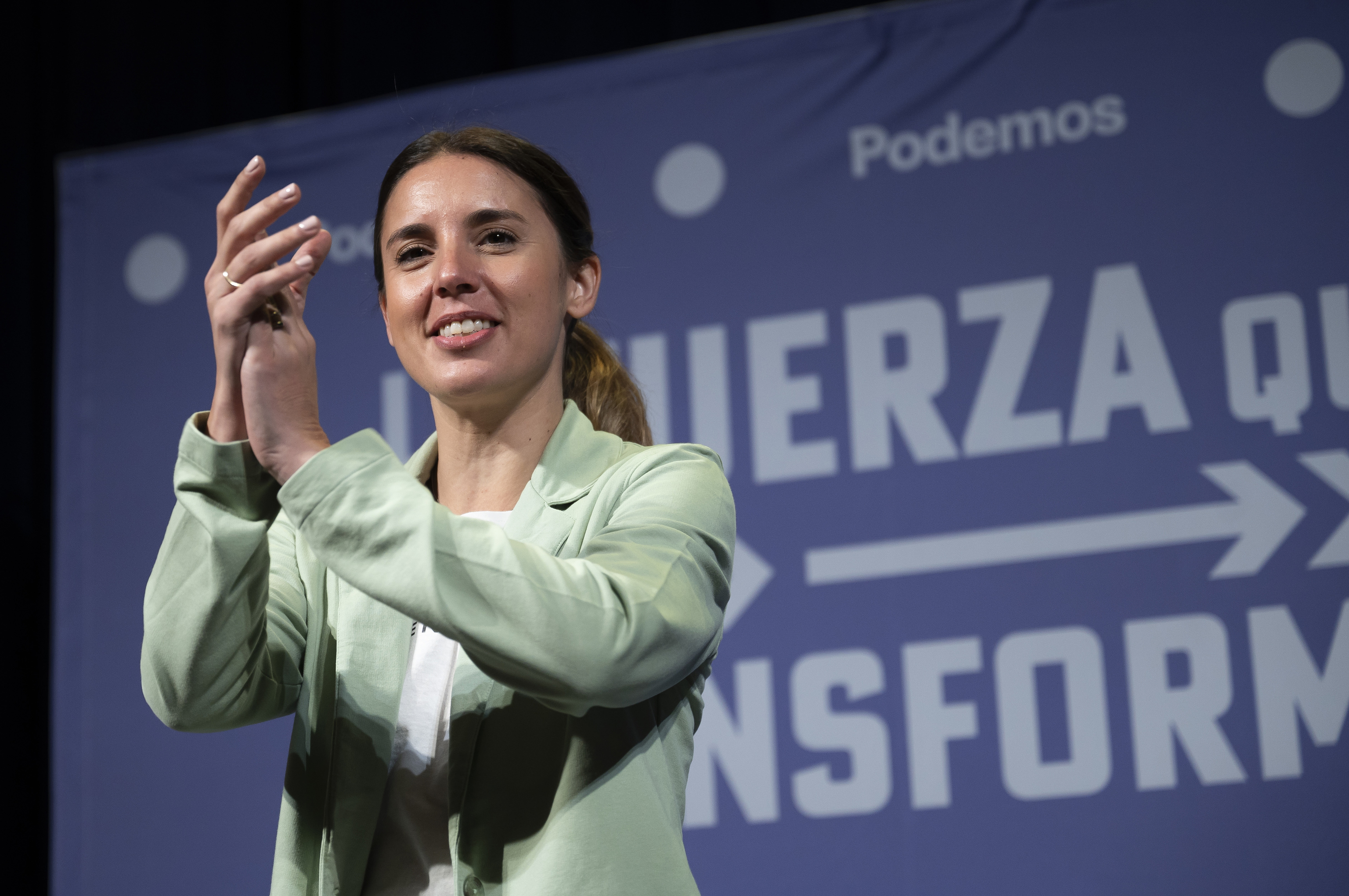 La baja por menstruación incapacitante puede solicitarse desde hoy | España