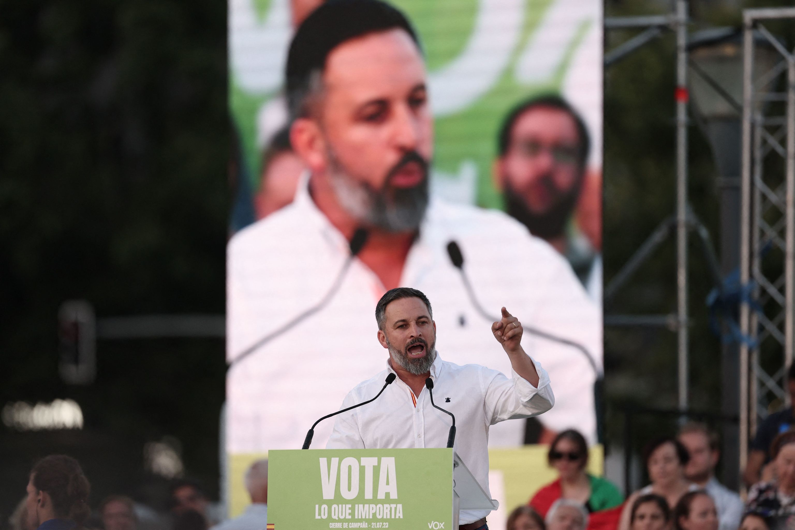 Vox avisa al electorado del PP de que votar a Feijóo es "blanquear" a ...