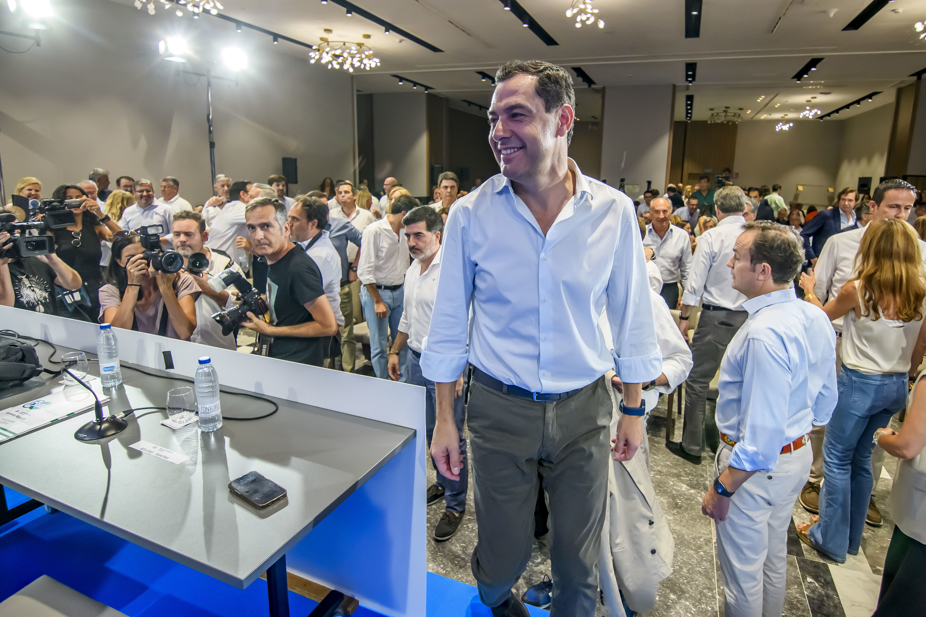Juanma Moreno saca pecho y reivindica la fuerza del PP andaluz: "Ha ...