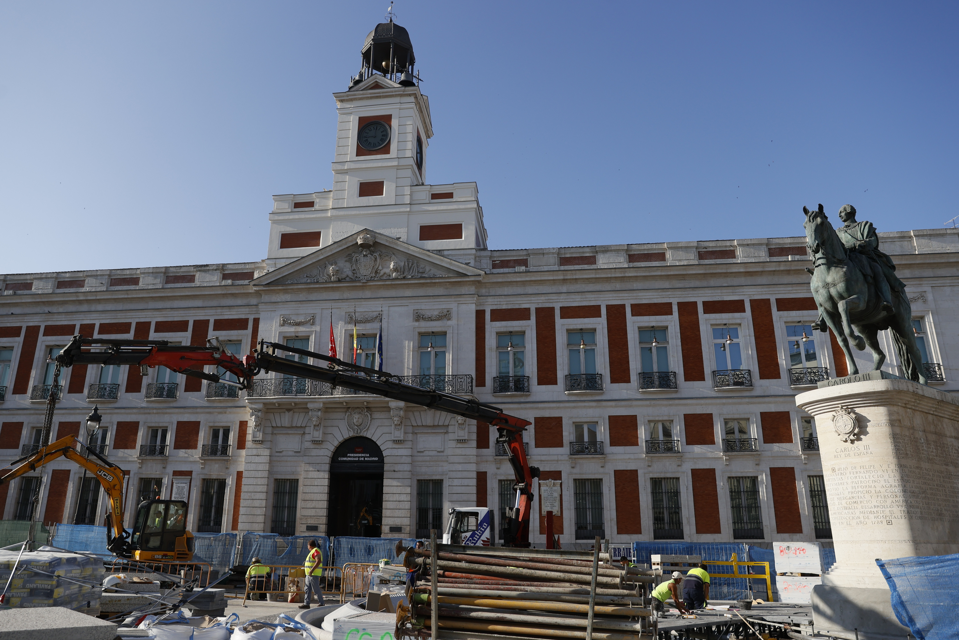 Las obras de la Puerta del Sol concluirán tras el verano, medio año más ...