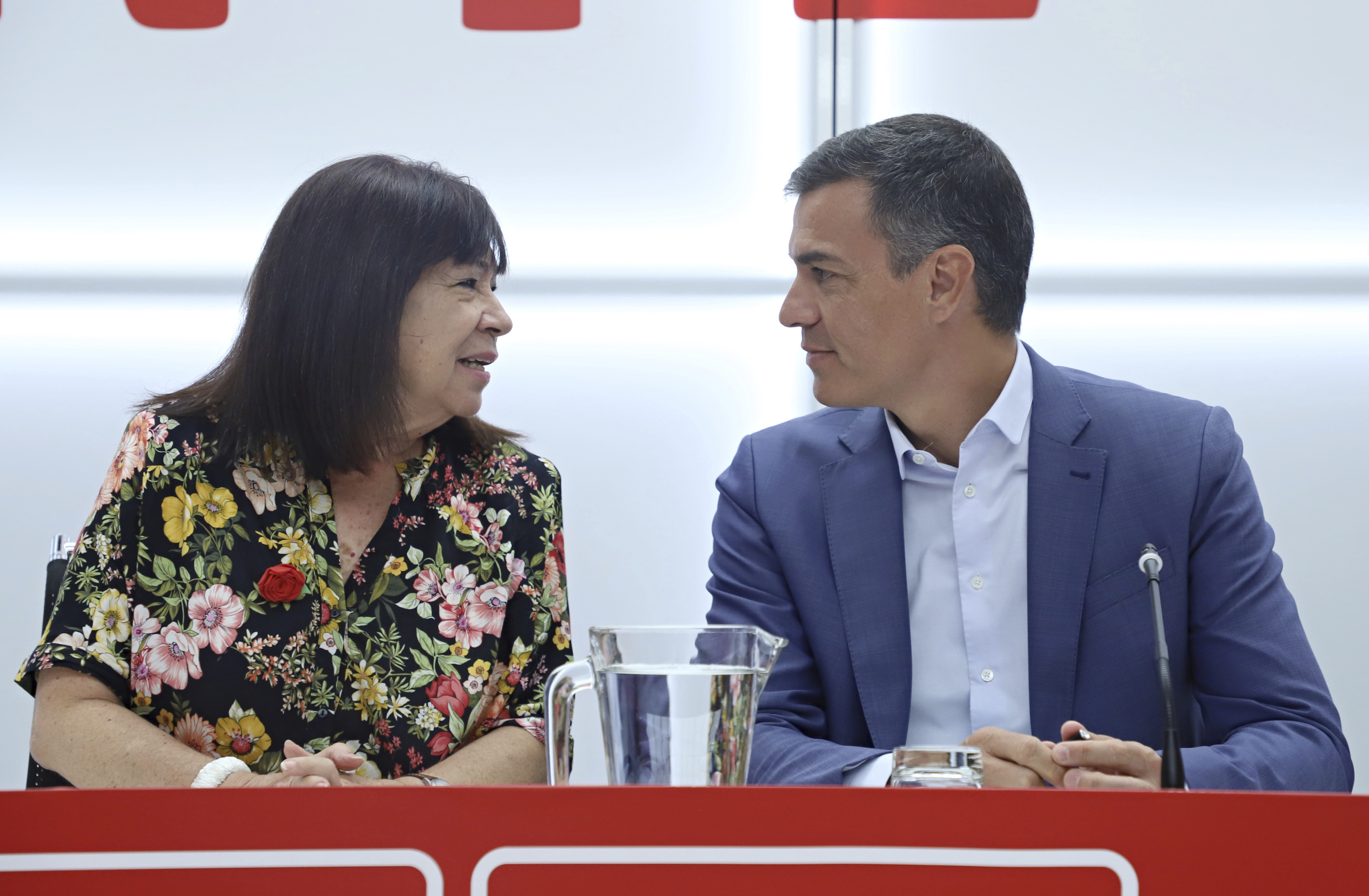 Narbona-Santana, voz y cara del arranque de legislatura separadas por medio  siglo | España