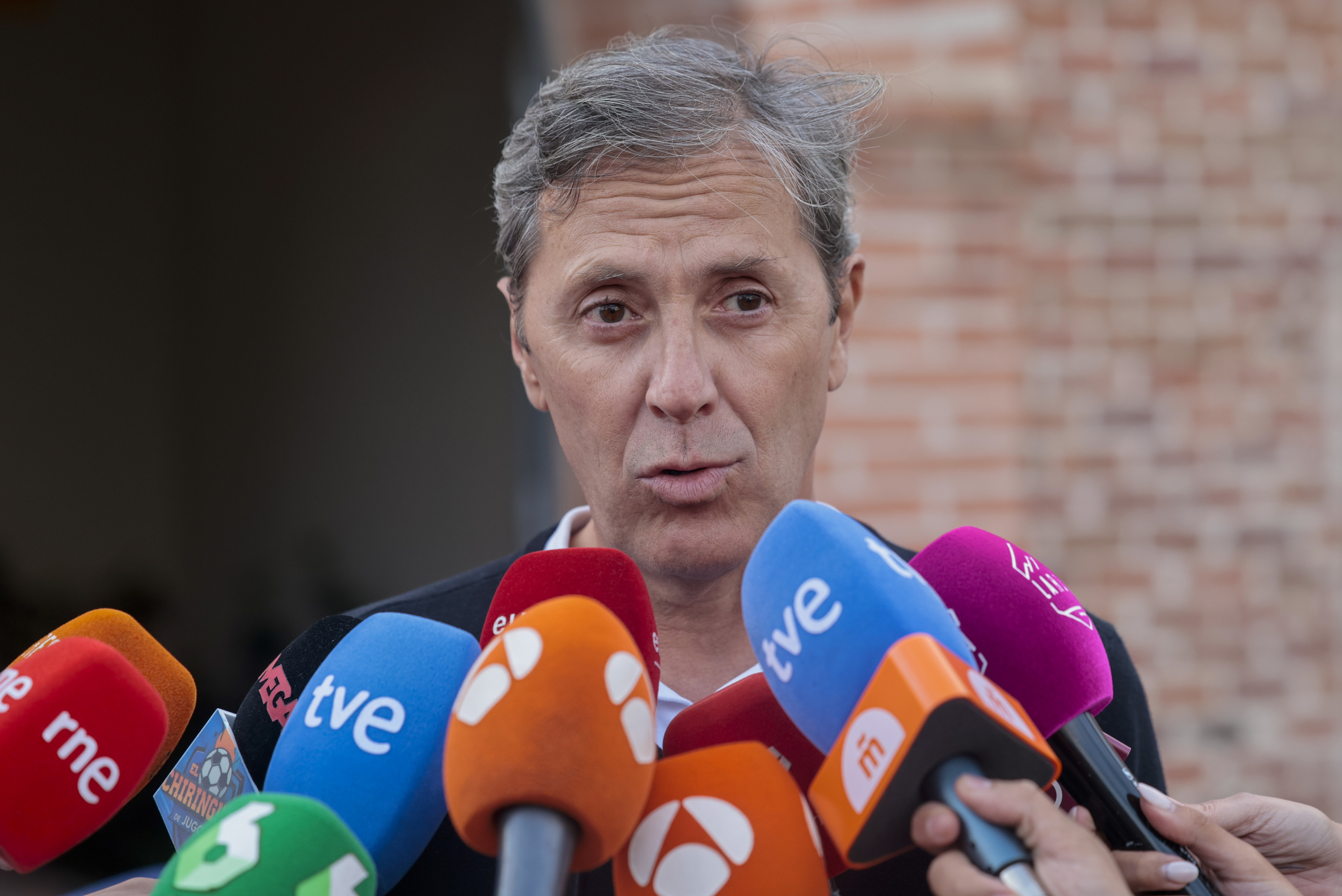 El emocionado mensaje de Paco González en su primer programa sin Pepe  Domingo Castaño: "Estoy convencido de que está por aquí y que me va a  ayudar" | Medios