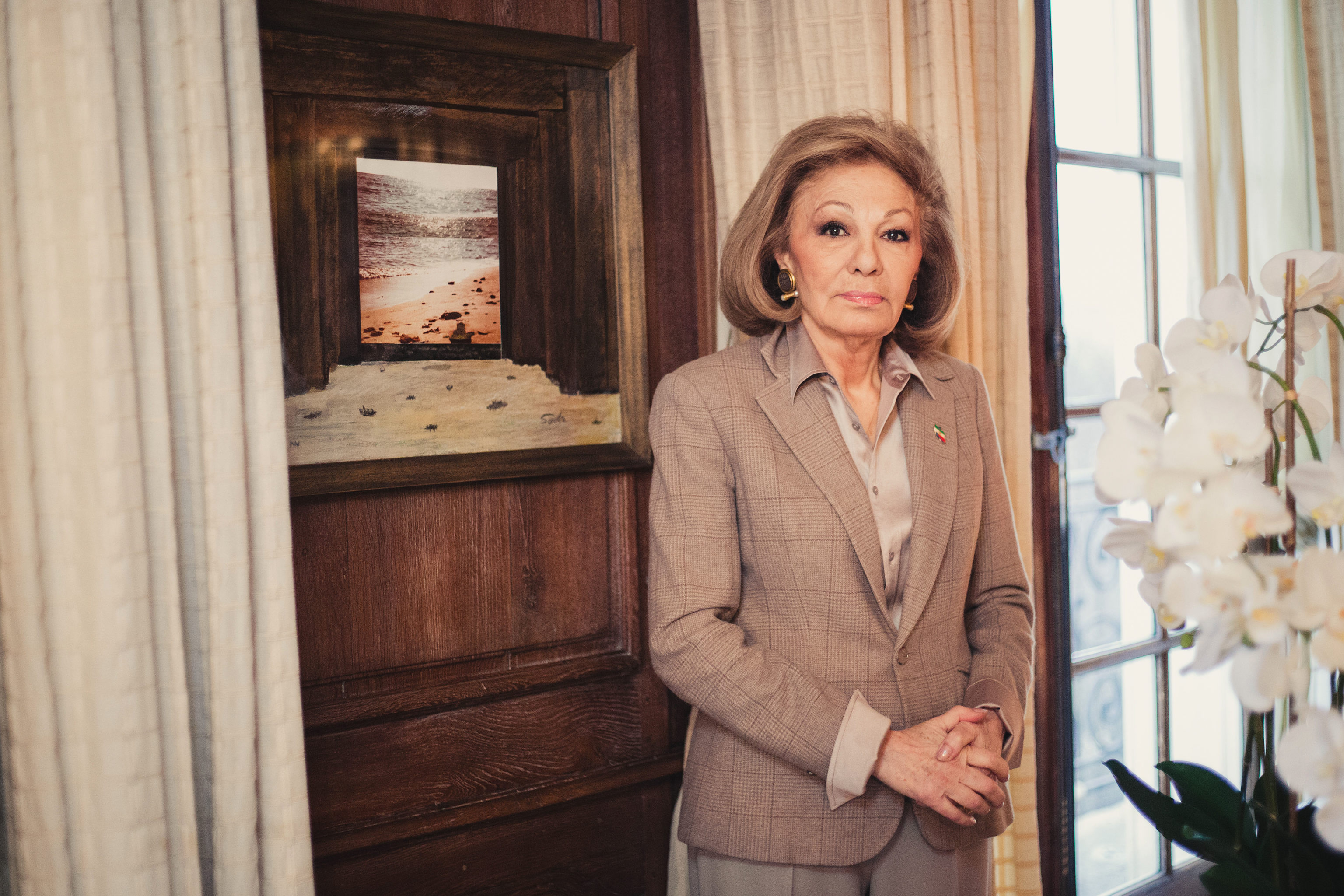 Yasmine Pahlavi: la discreta sucesora de Farah Diba que podría reinar ...