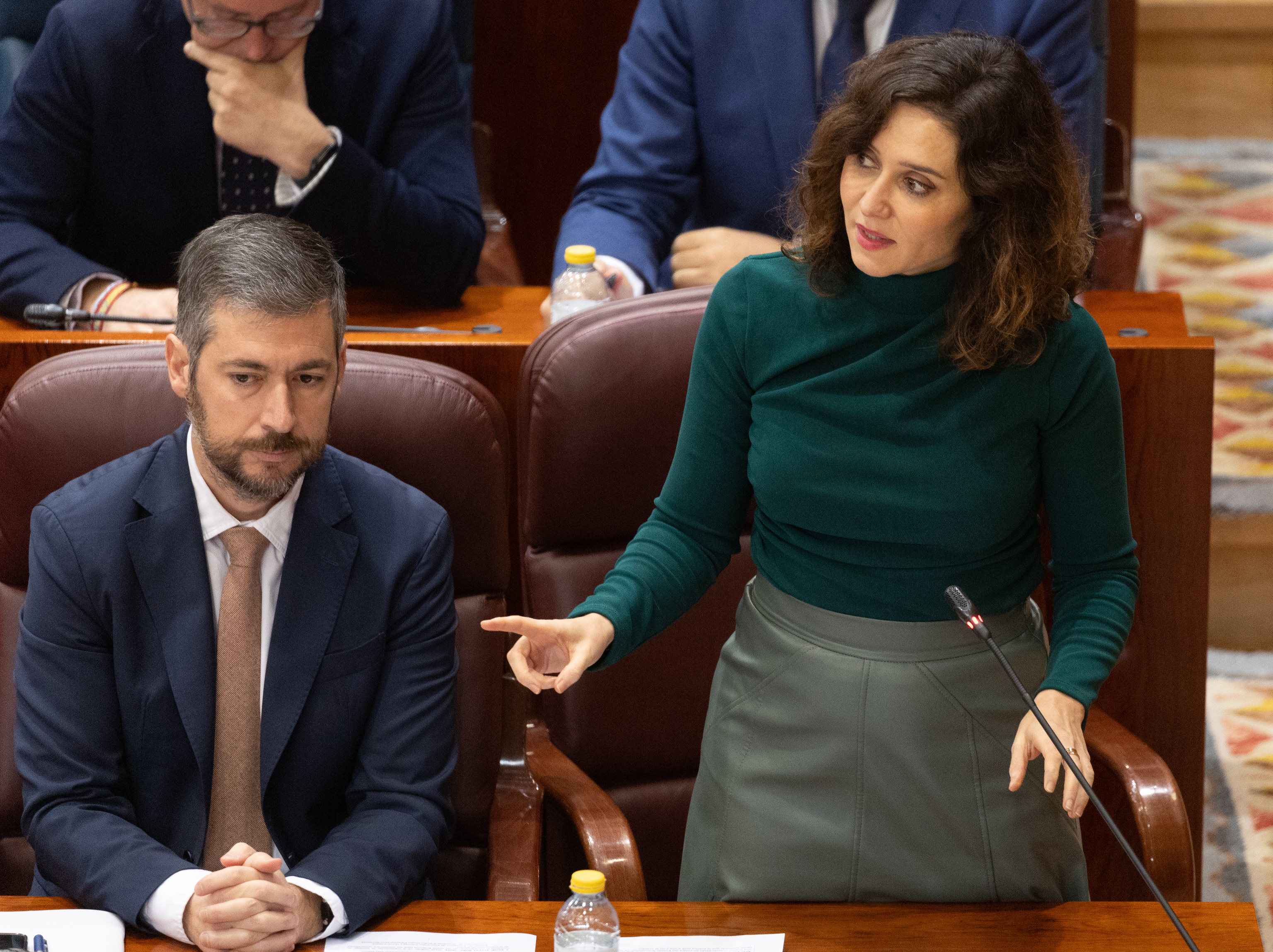 Ayuso exprime a Vox en plena ruptura nacional con el PP y tras un año ...