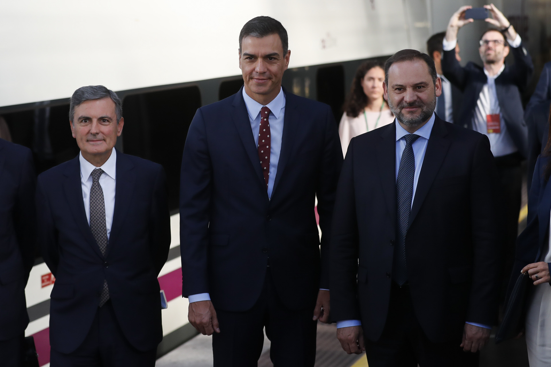 Aldama maniobró para que Sánchez rescatara a Air Europa: "Mañana a primera hora está el 1 y está tomada la decisión" | España