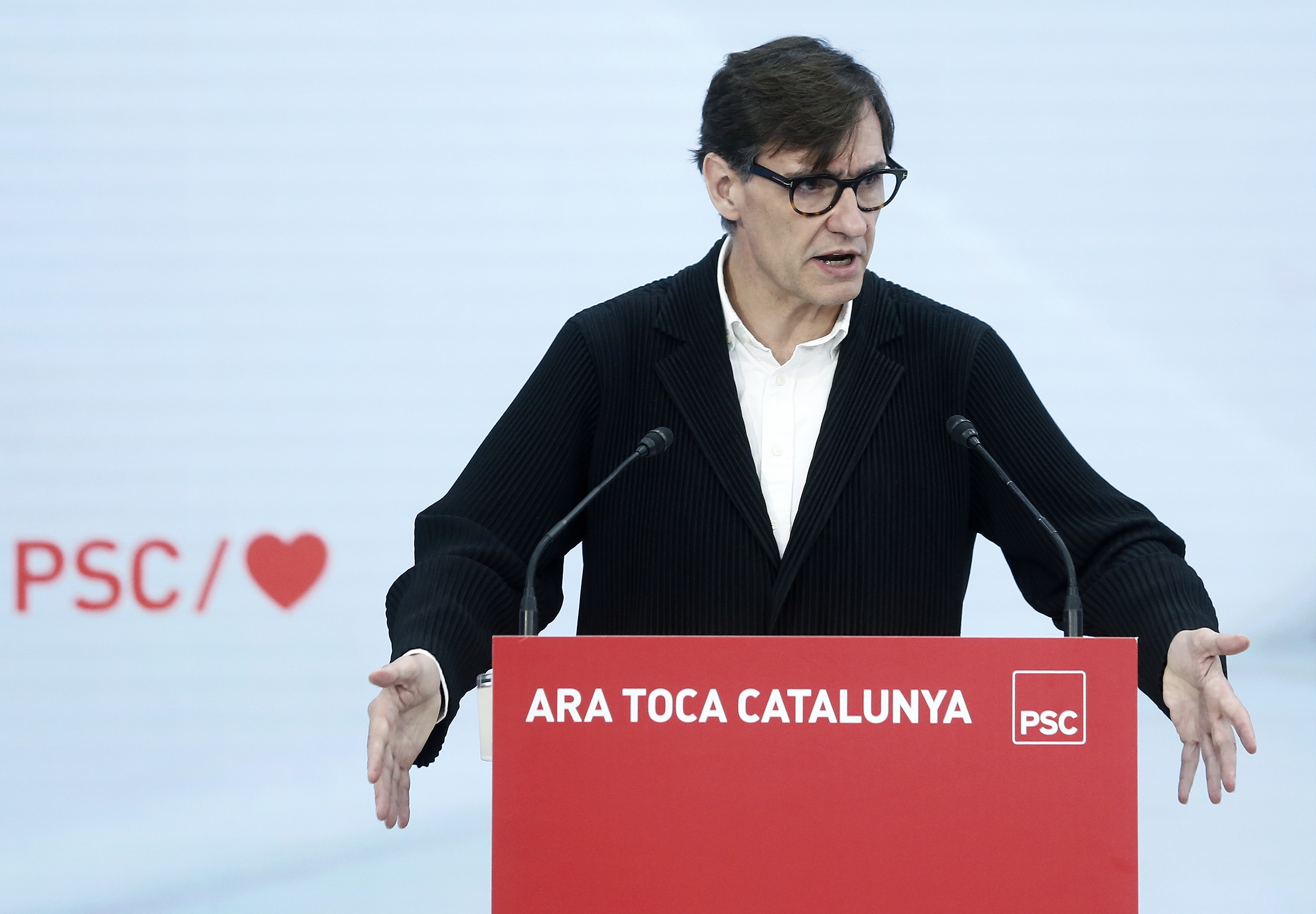 Illa ignora a Puigdemont y arremete contra la gestión de ERC y Junts en ...