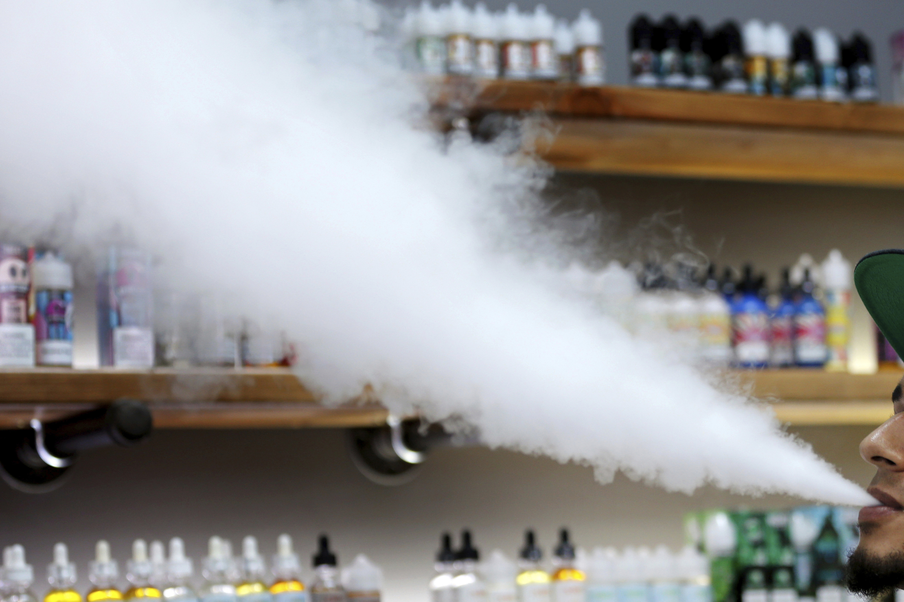 consecuencias de fumar vaper sin nicotina El cigarrillo electrónico sin nicotina es tan tóxico o incluso más que los  que sí la llevan main image 1
