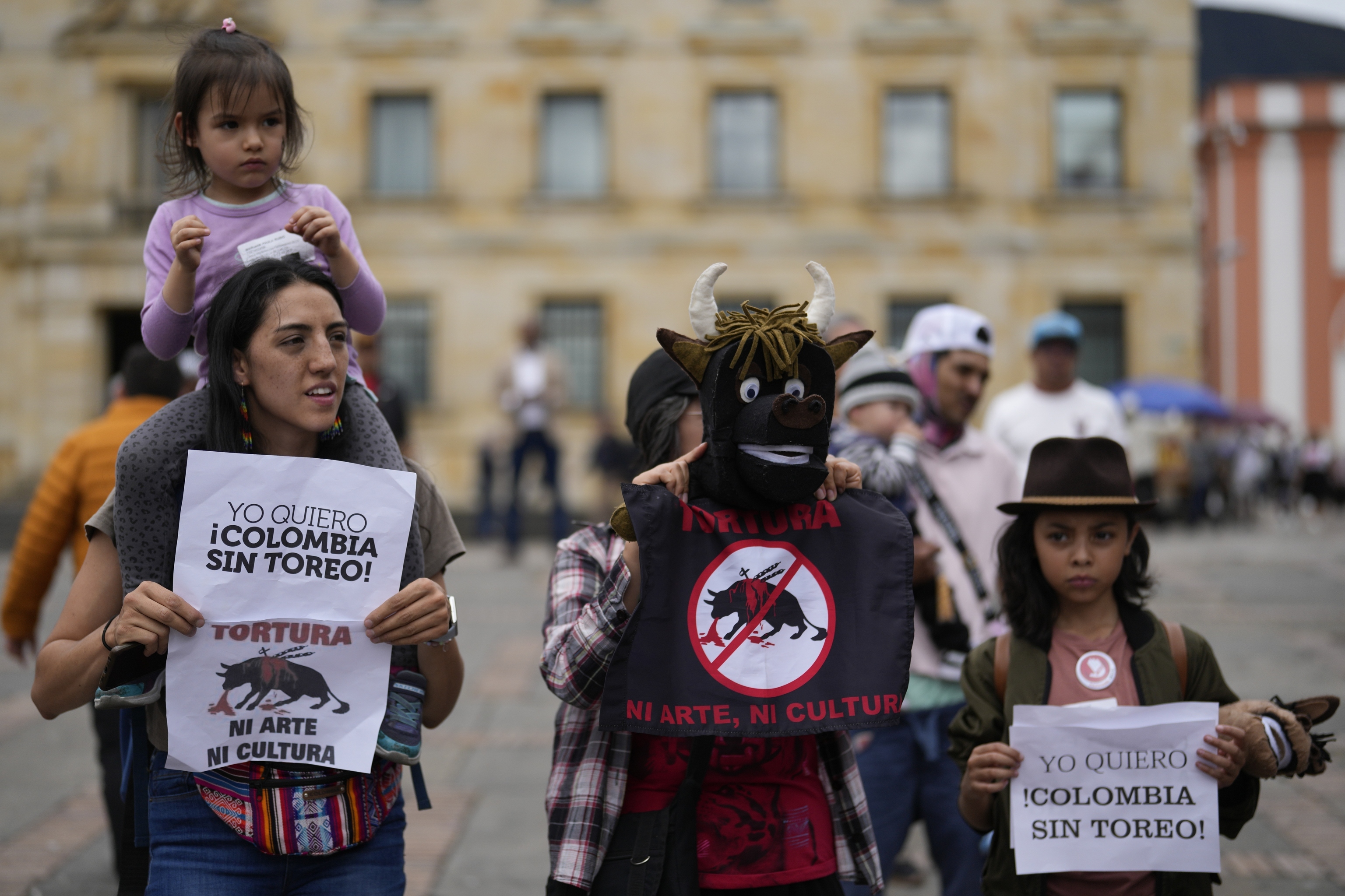 El Congreso de Colombia aprueba la prohibición de las corridas de toros ...
