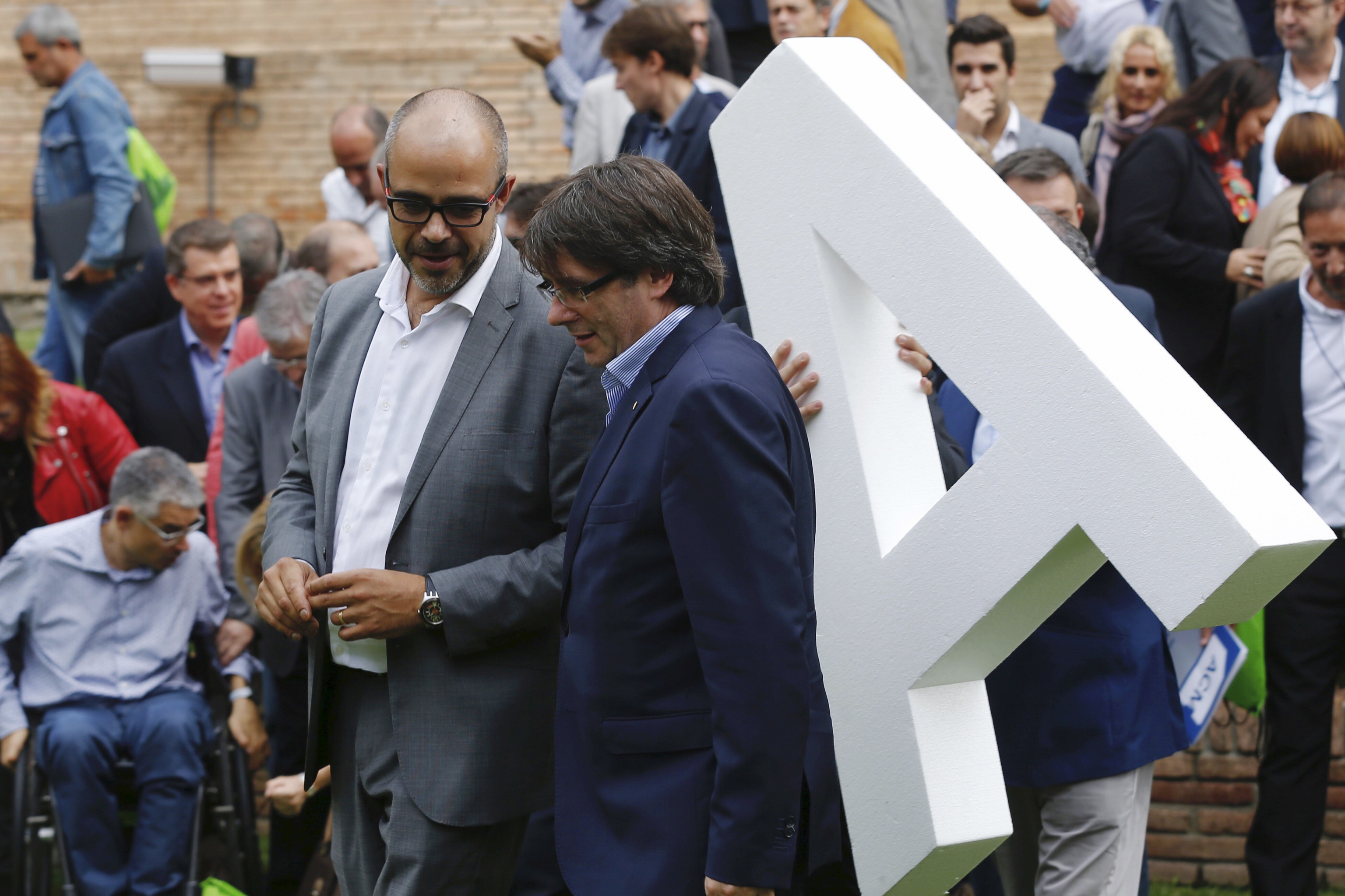Primeros beneficiarios de la Ley de Amnistía: el TSJC la aplica al ex ...