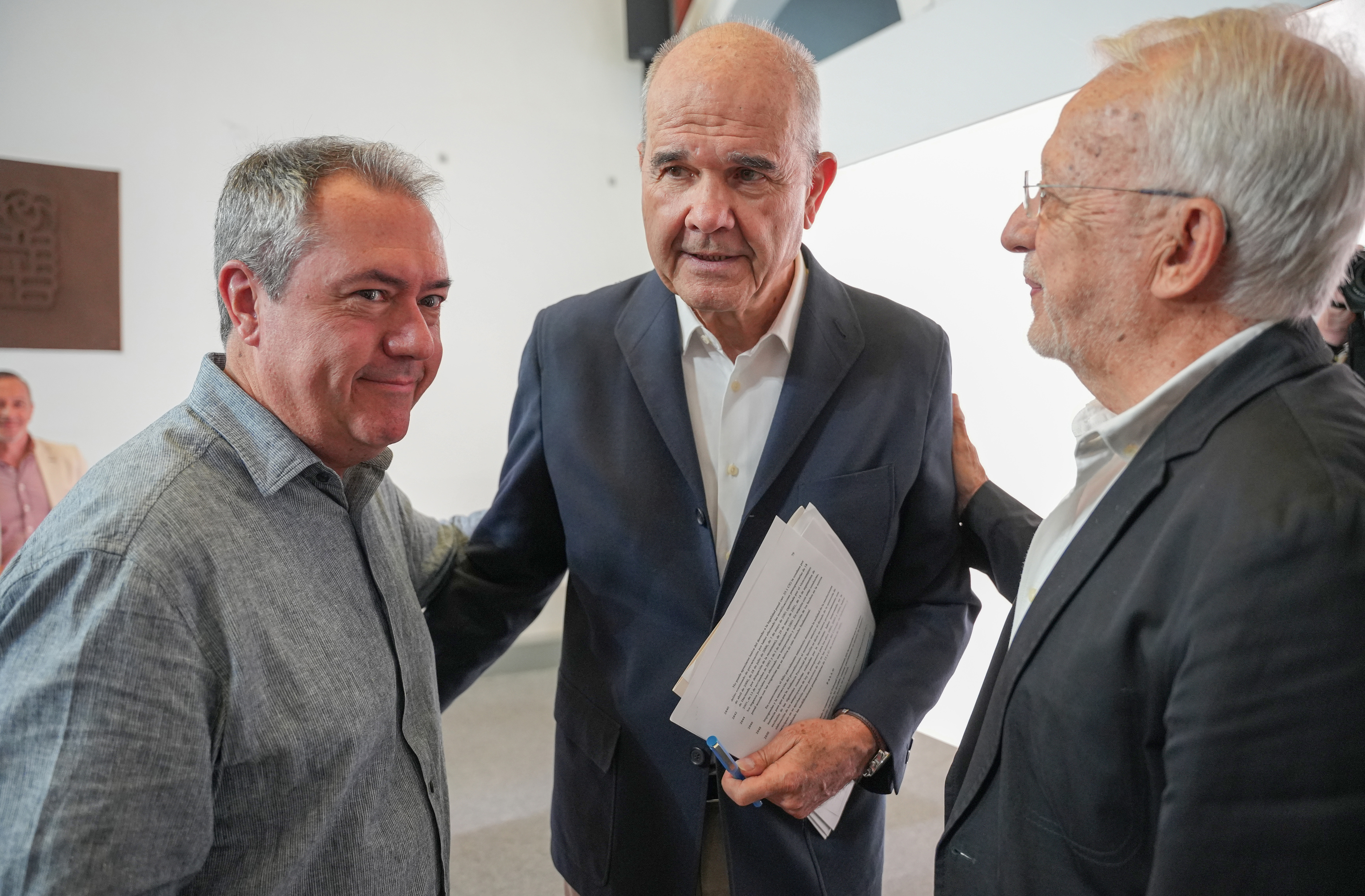 El PSOE andaluz se encomienda a Chaves para de salir de su mayor crisis ...