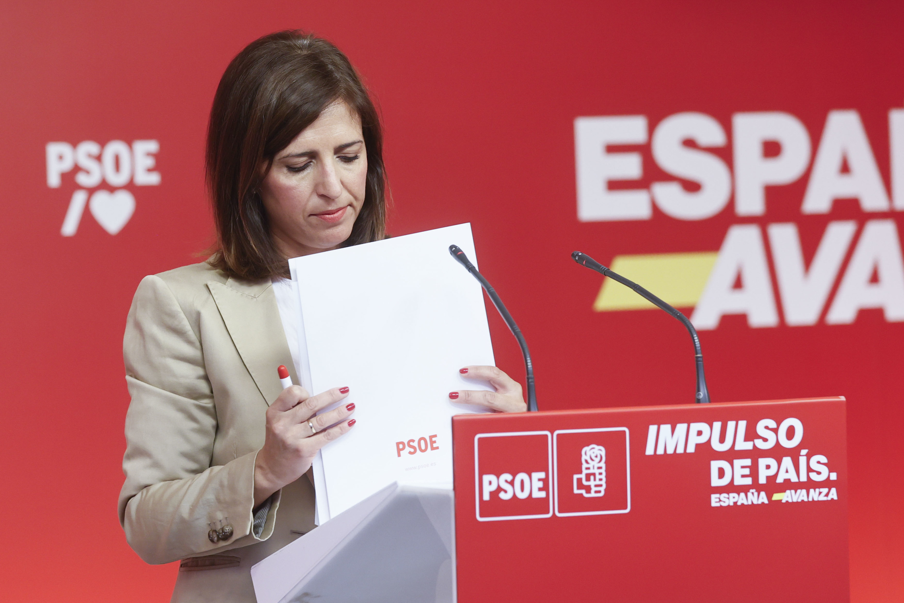 El PSOE se defiende de la acusación de recibir bolsas con dinero en la ...