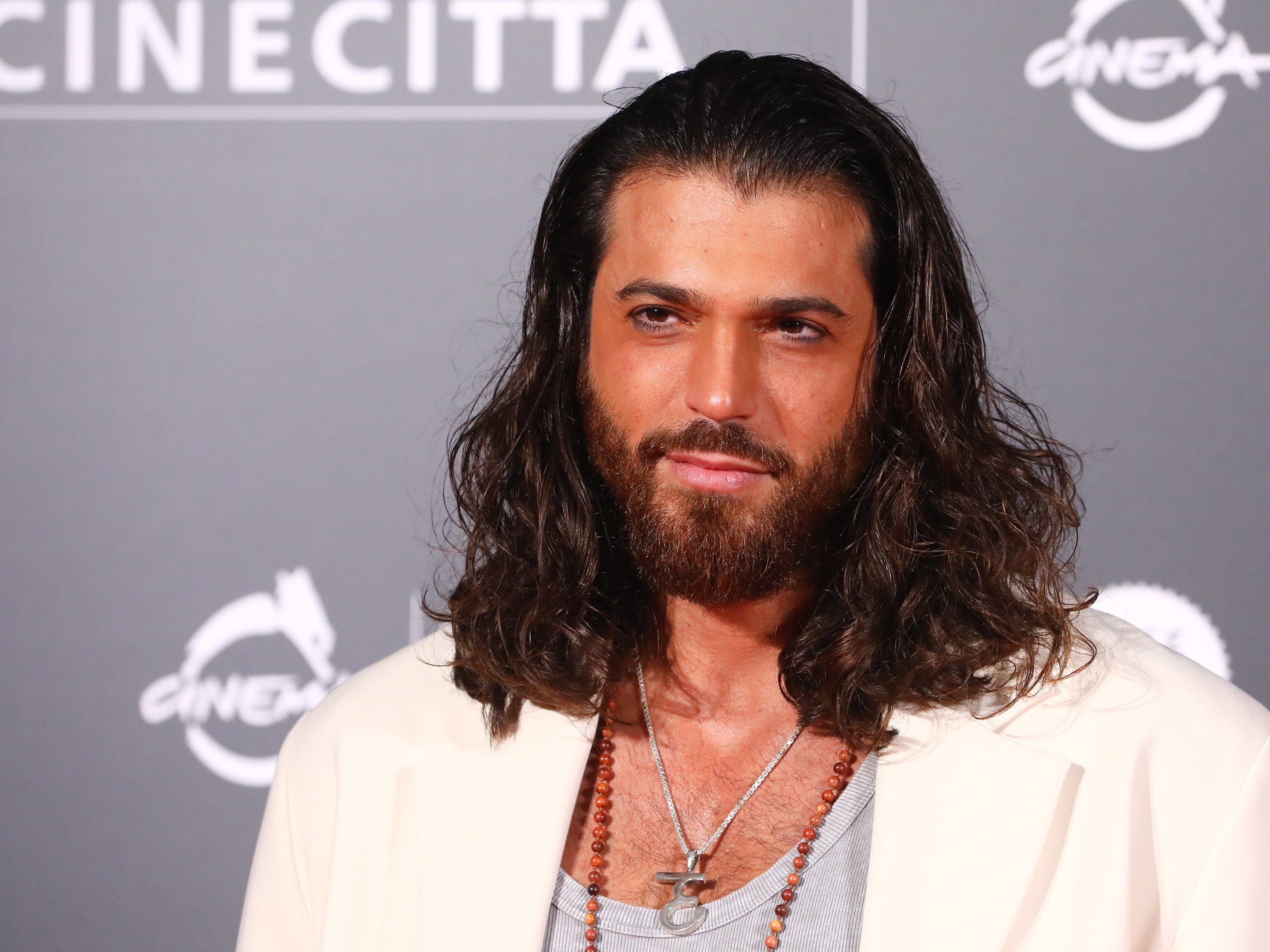 Can Yaman, extorsionado por una fan con "imágenes comprometidas" | Celebrities