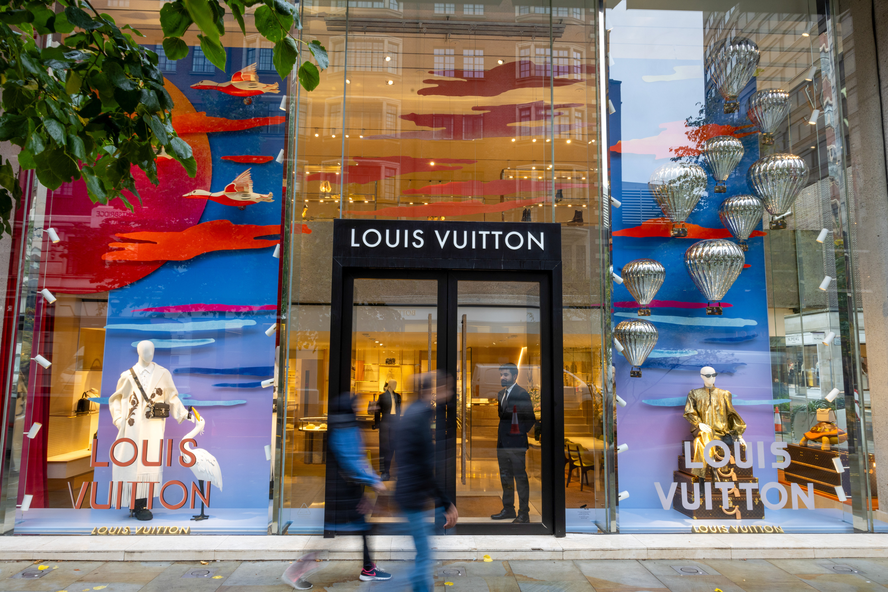 El gigante del lujo LVMH se desploma un 7,82% en bolsa y provoca el ...