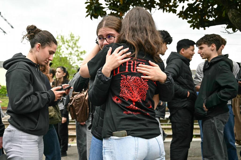 Un alumno de 15 años mata con un cuchillo a otra y hiere a tres más en ...