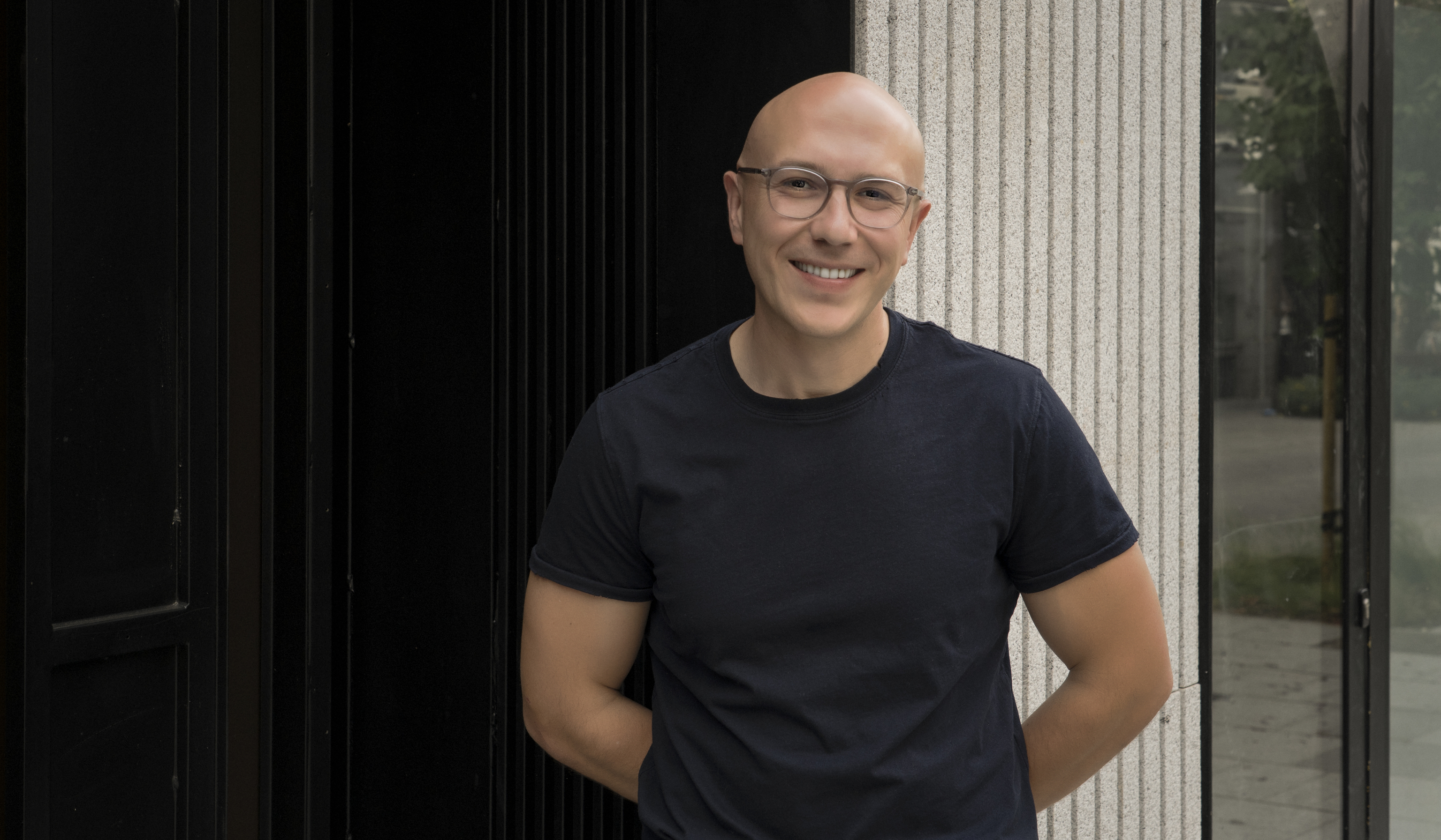 Dr. Carlos Jaramillo: 