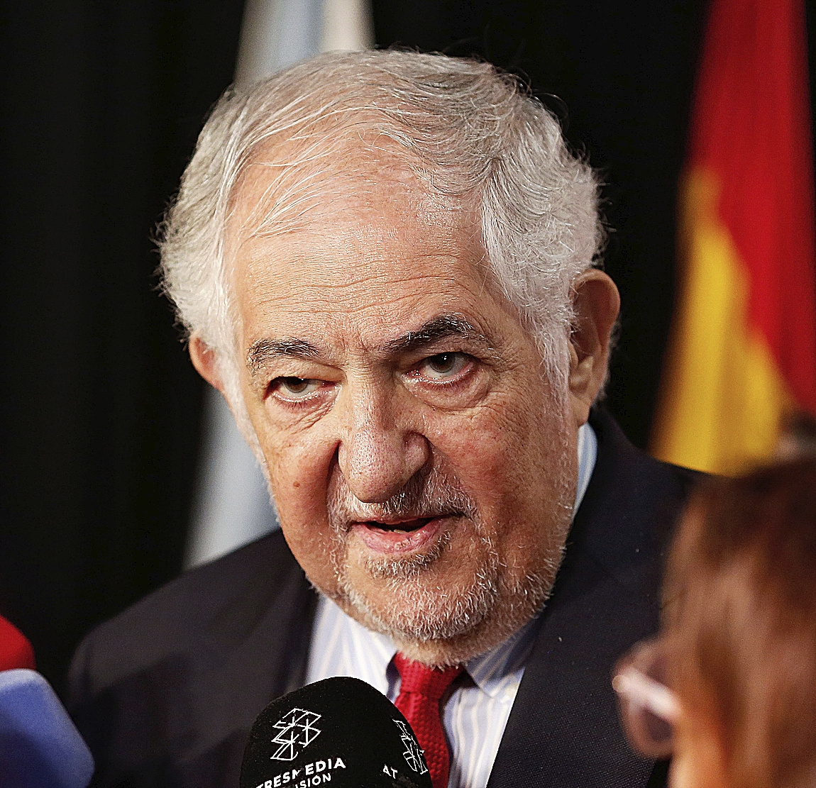 Tres magistrados del TC reprochan a Pumpido que esquive a la UE con una ...