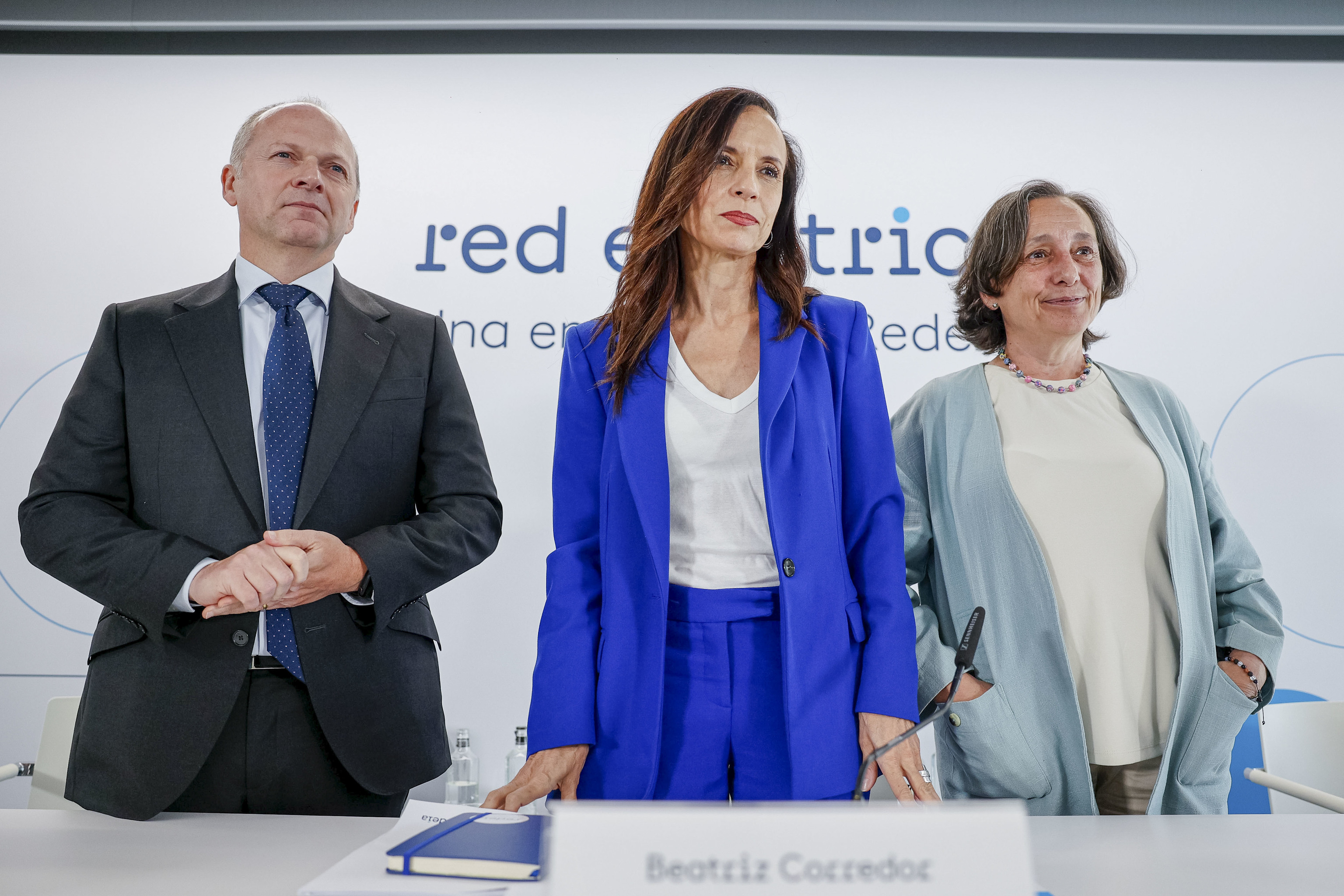 Corredor desafía a Moncloa y emplaza a las eléctricas a una guerra en ...