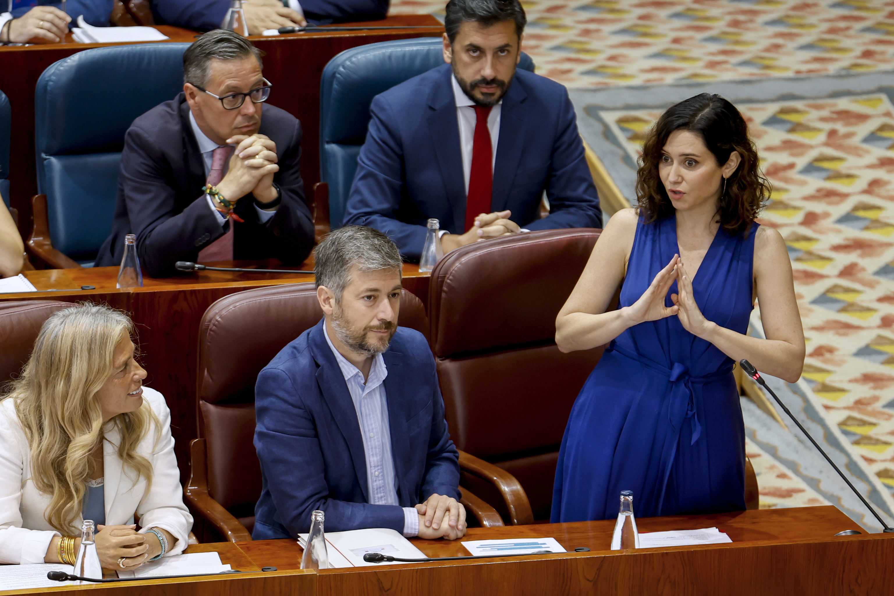 Ayuso, contra todos por el 'caso Cerdán': acusa al PSOE de "hundir" a ...