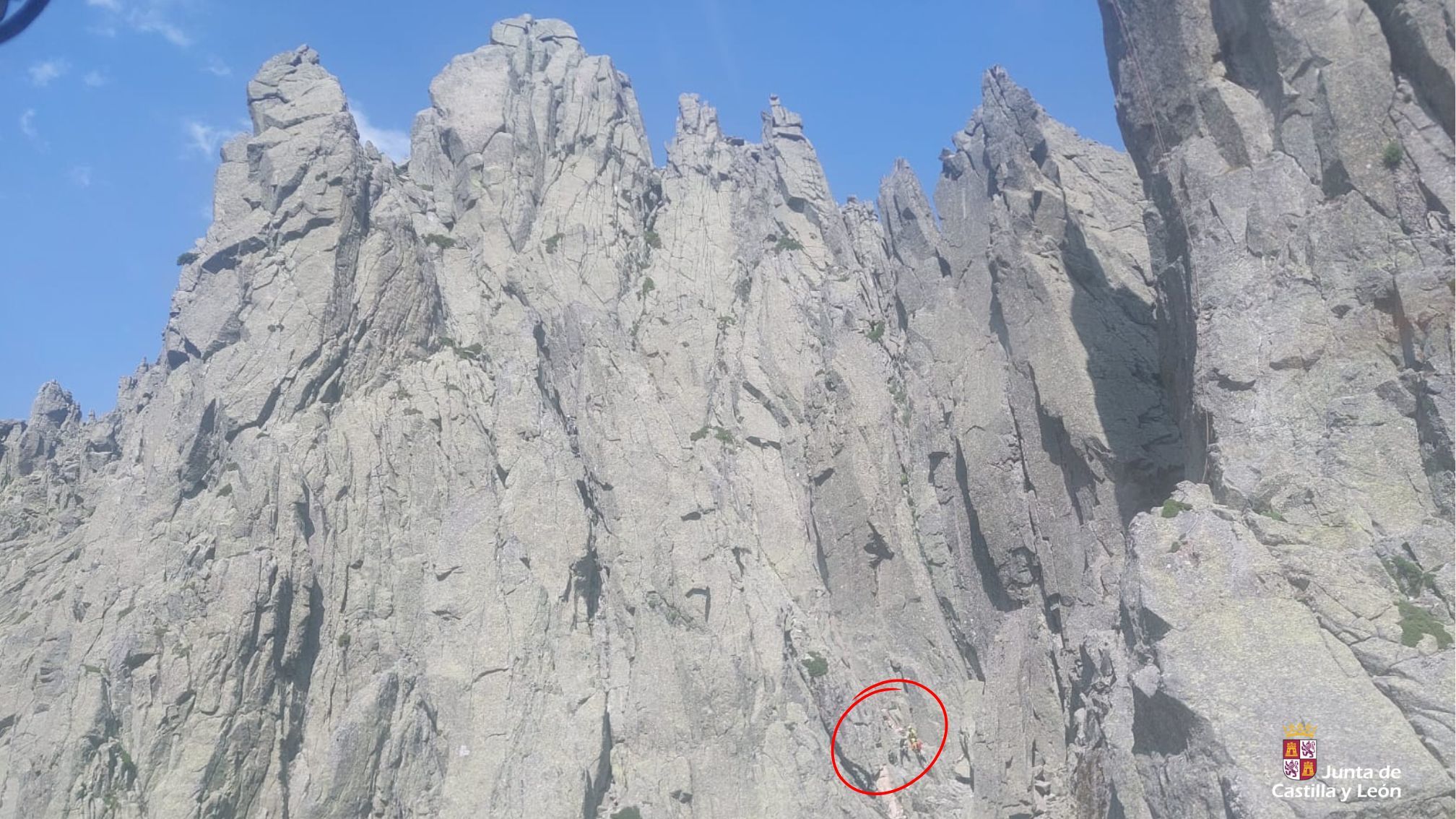 El lugar de la ca�da, marcado en rojo en una imagen difundida por el 112 de Castilla y Le�n