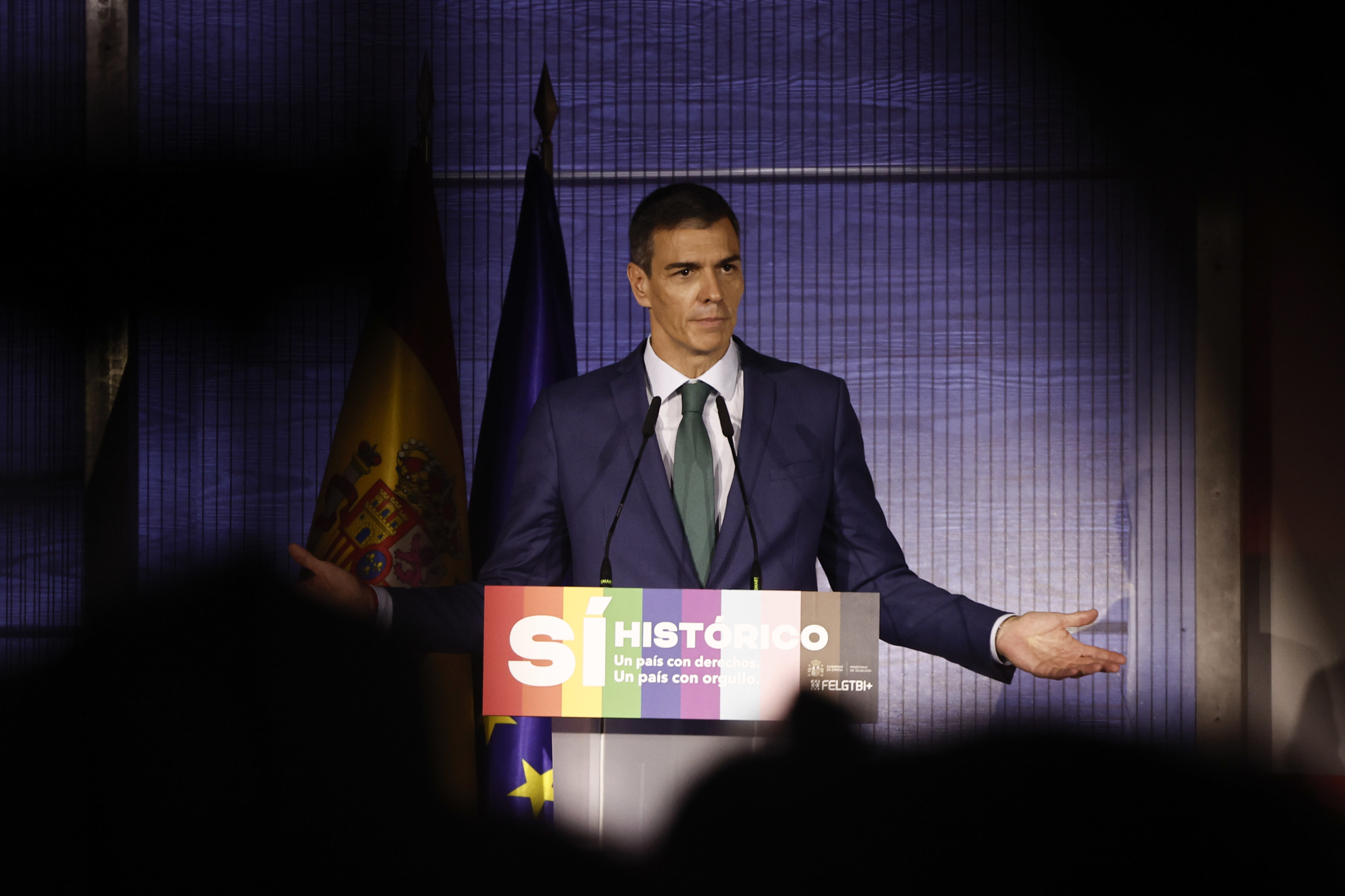 38 ex ministros y ex altos cargos del PSOE piden por carta a Pedro ...