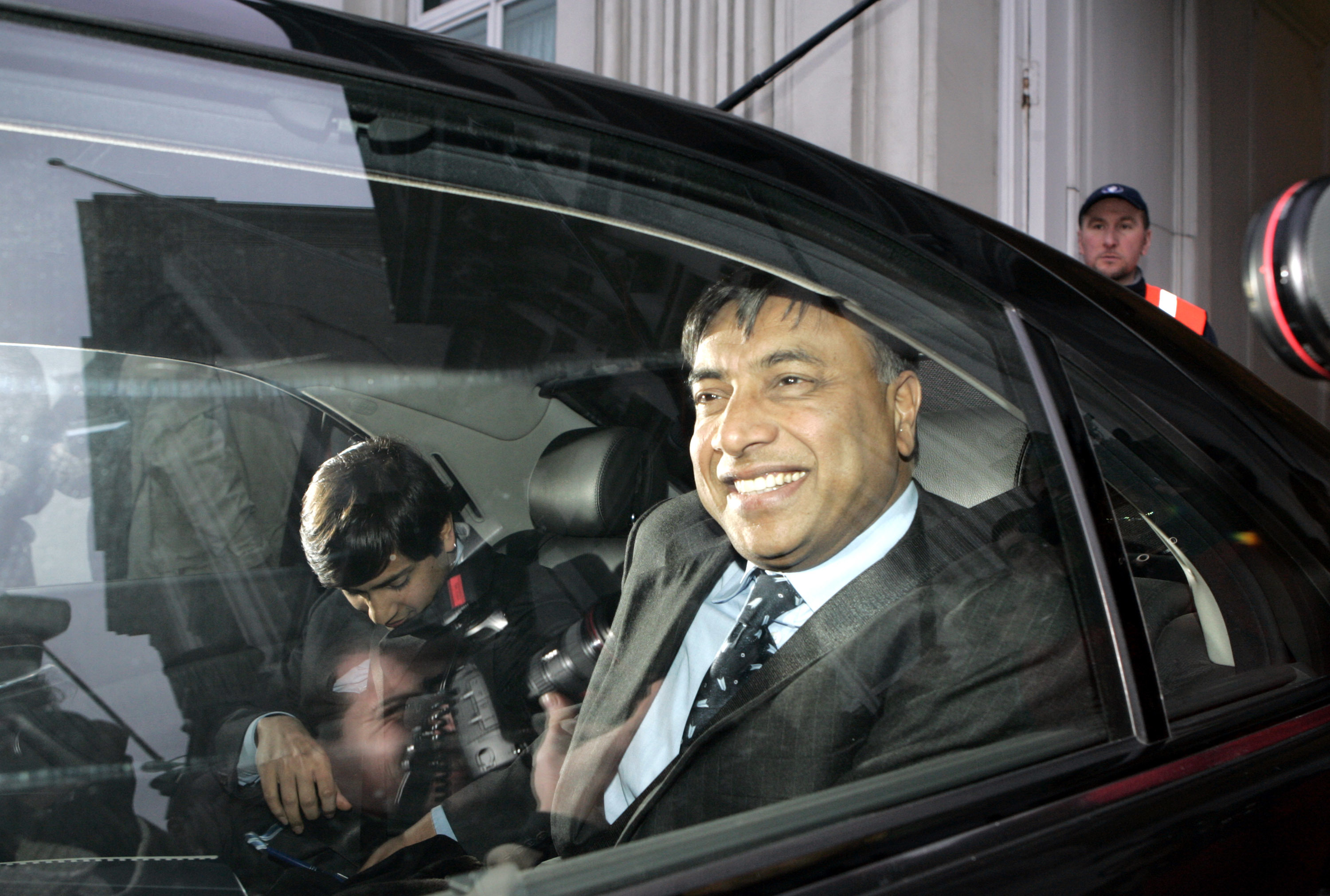 Lakshmi Mittal, el enésimo millonario que dejará Reino Unido por los