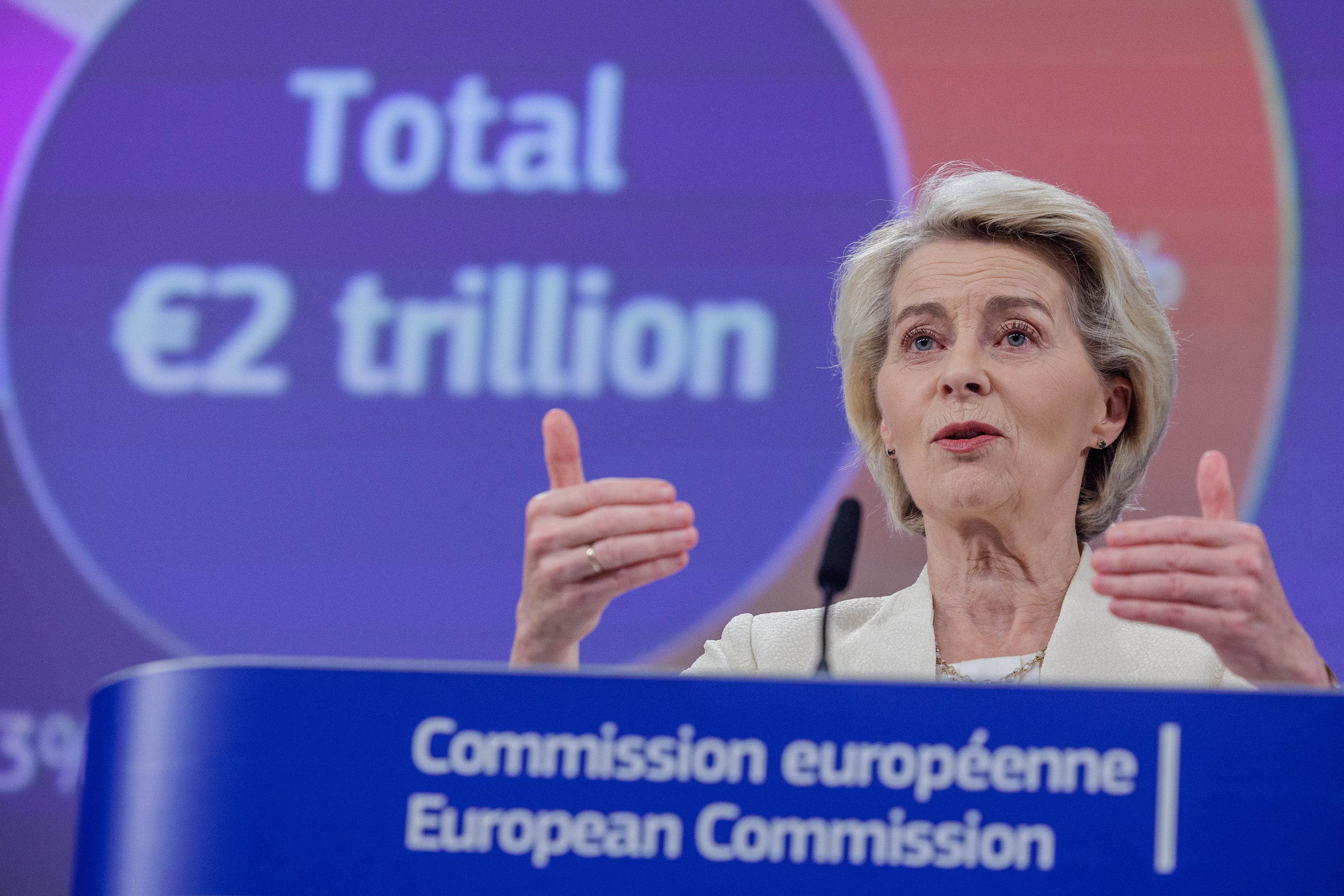 Bruselas propone multiplicar por cinco la inversión militar y un ...